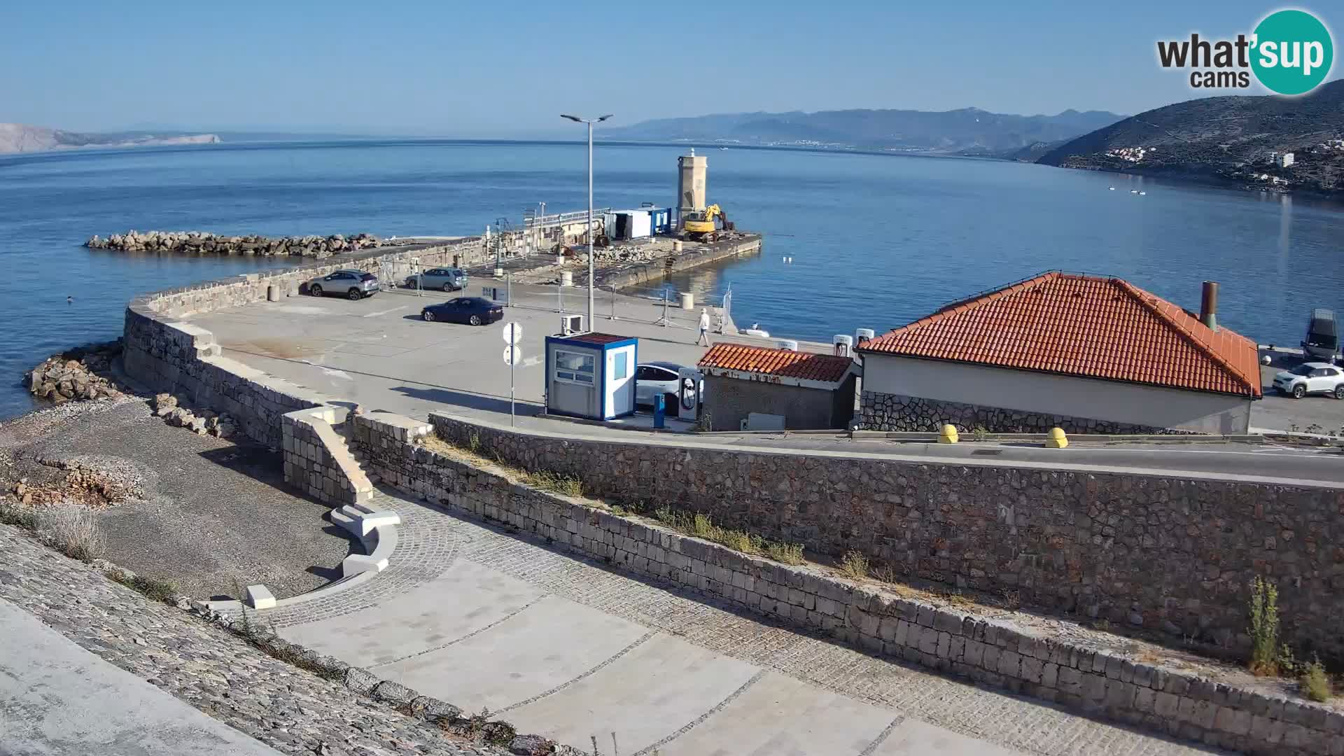Webcam port de Senj – Vue sur la jetée et le phare
