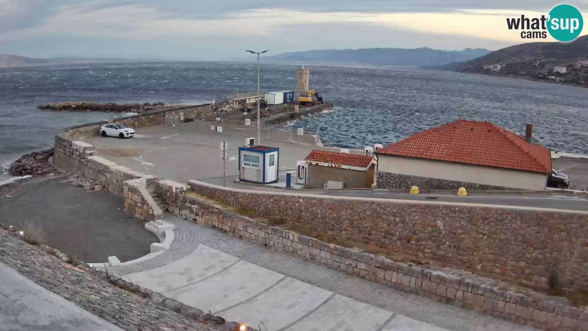 Senj Harbour Webcam – Breakwater & Lighthouse Live View
