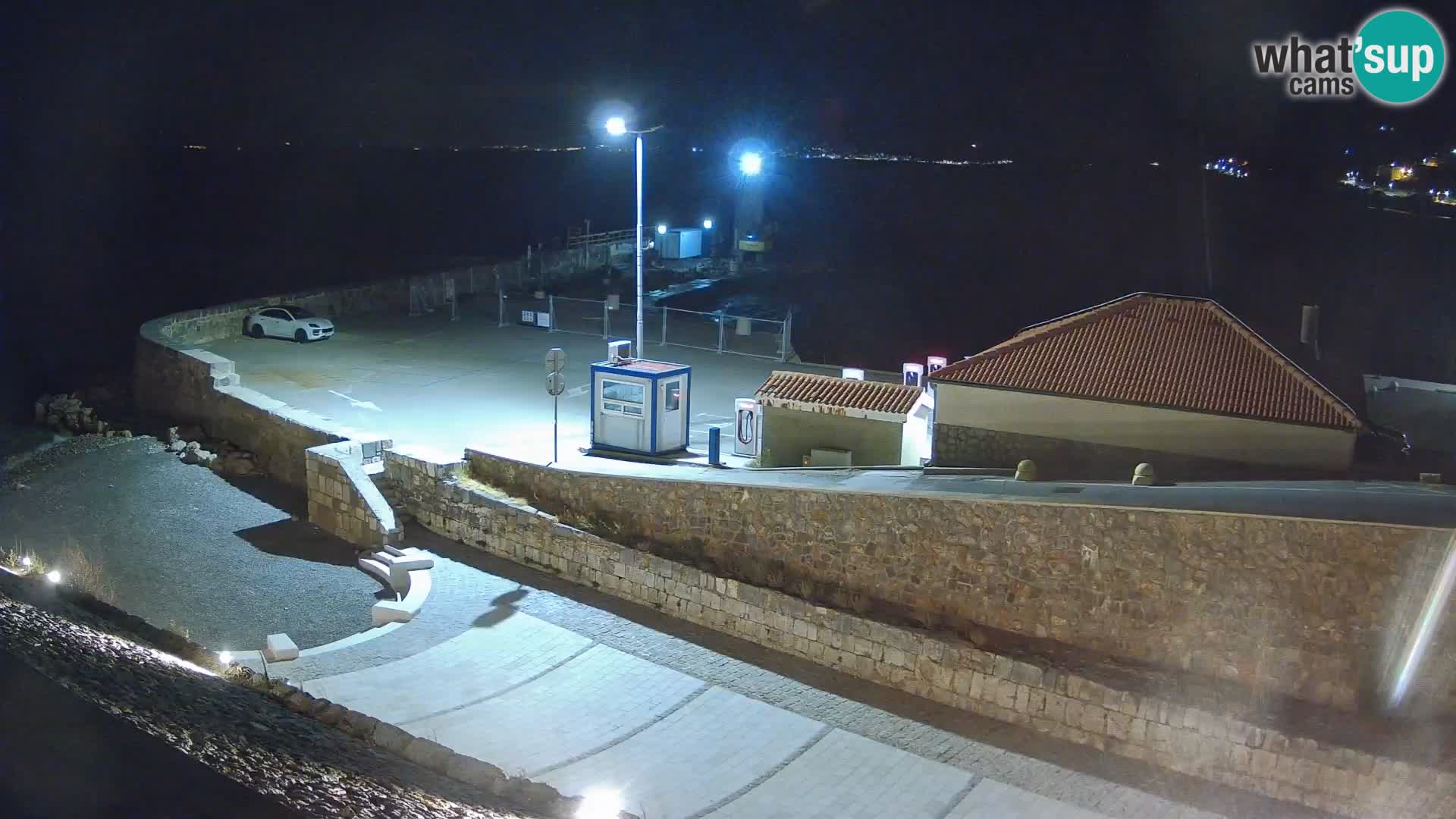 Webcam port de Senj – Vue sur la jetée et le phare