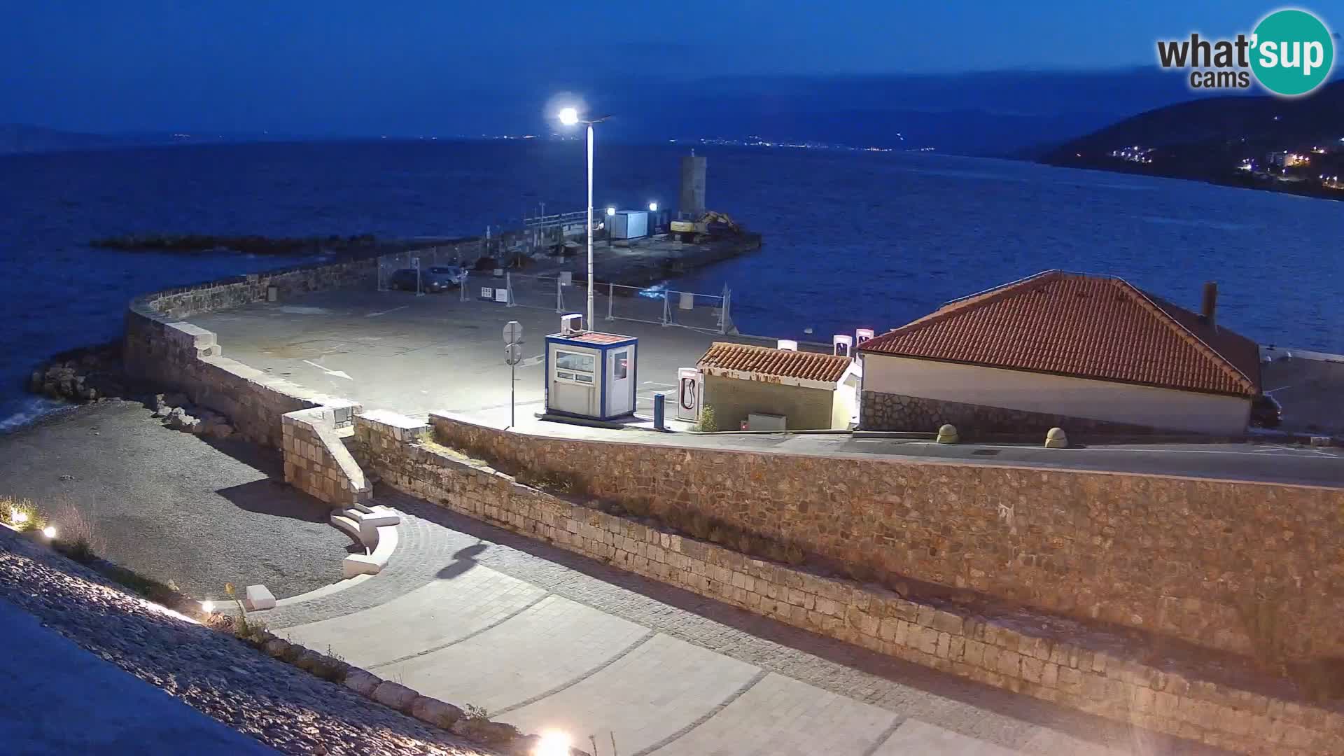 Webcam puerto de Senj – Rompeolas y faro en directo
