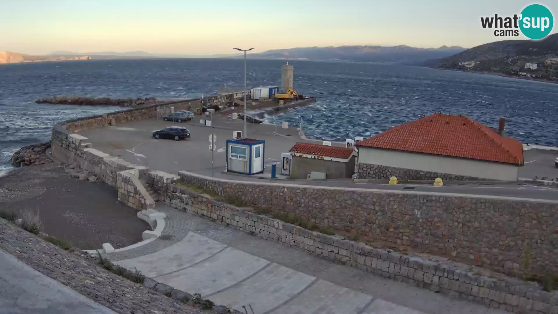 Webcam Porto di Segna – Frangiflutti e Faro in diretta