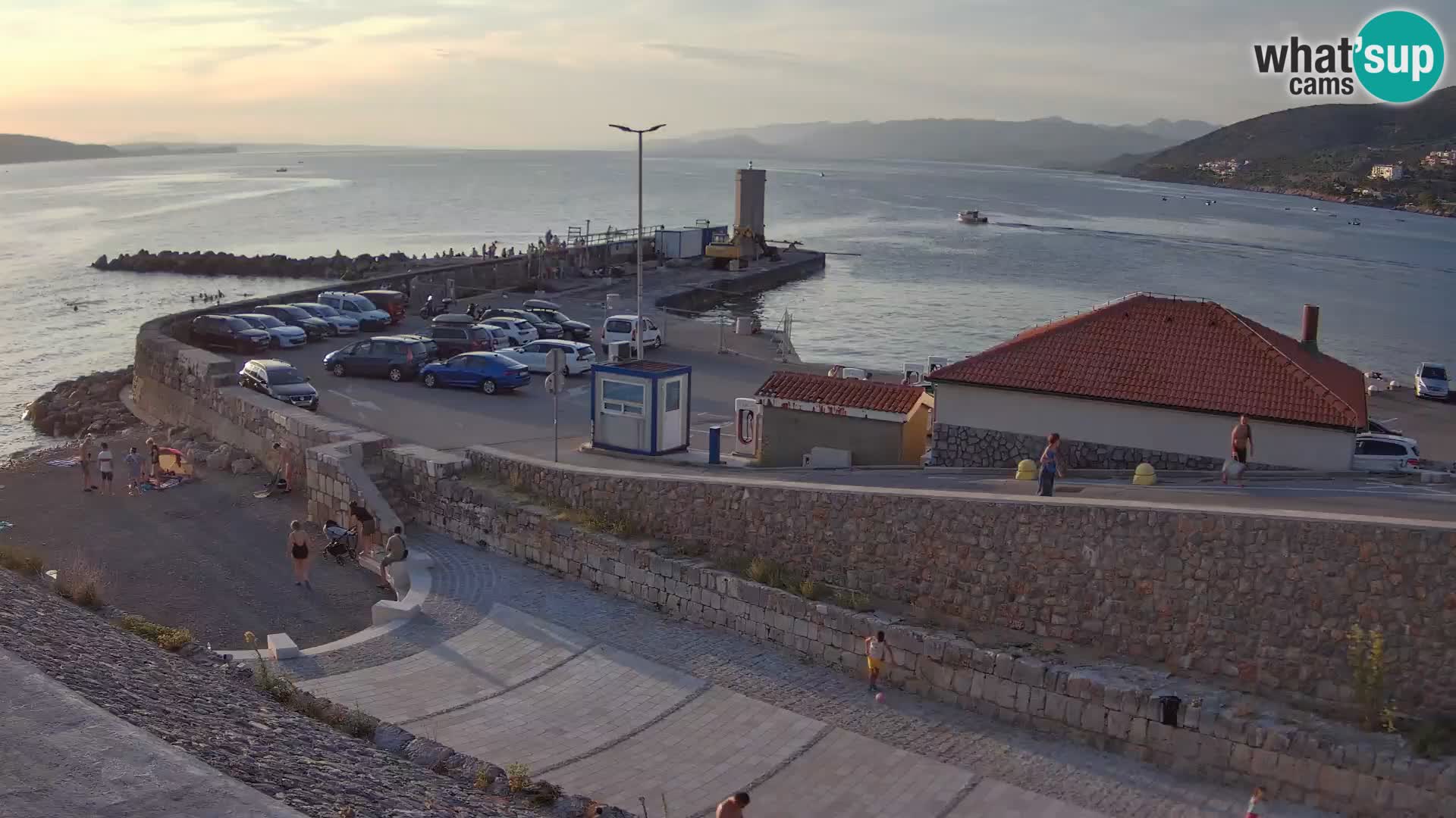 Webcam Porto di Segna – Frangiflutti e Faro in diretta