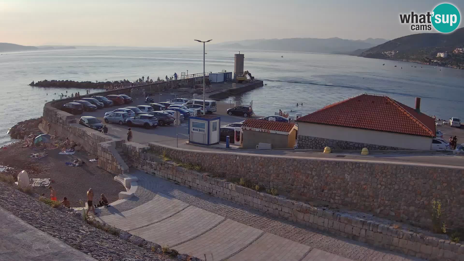 Webcam puerto de Senj – Rompeolas y faro en directo