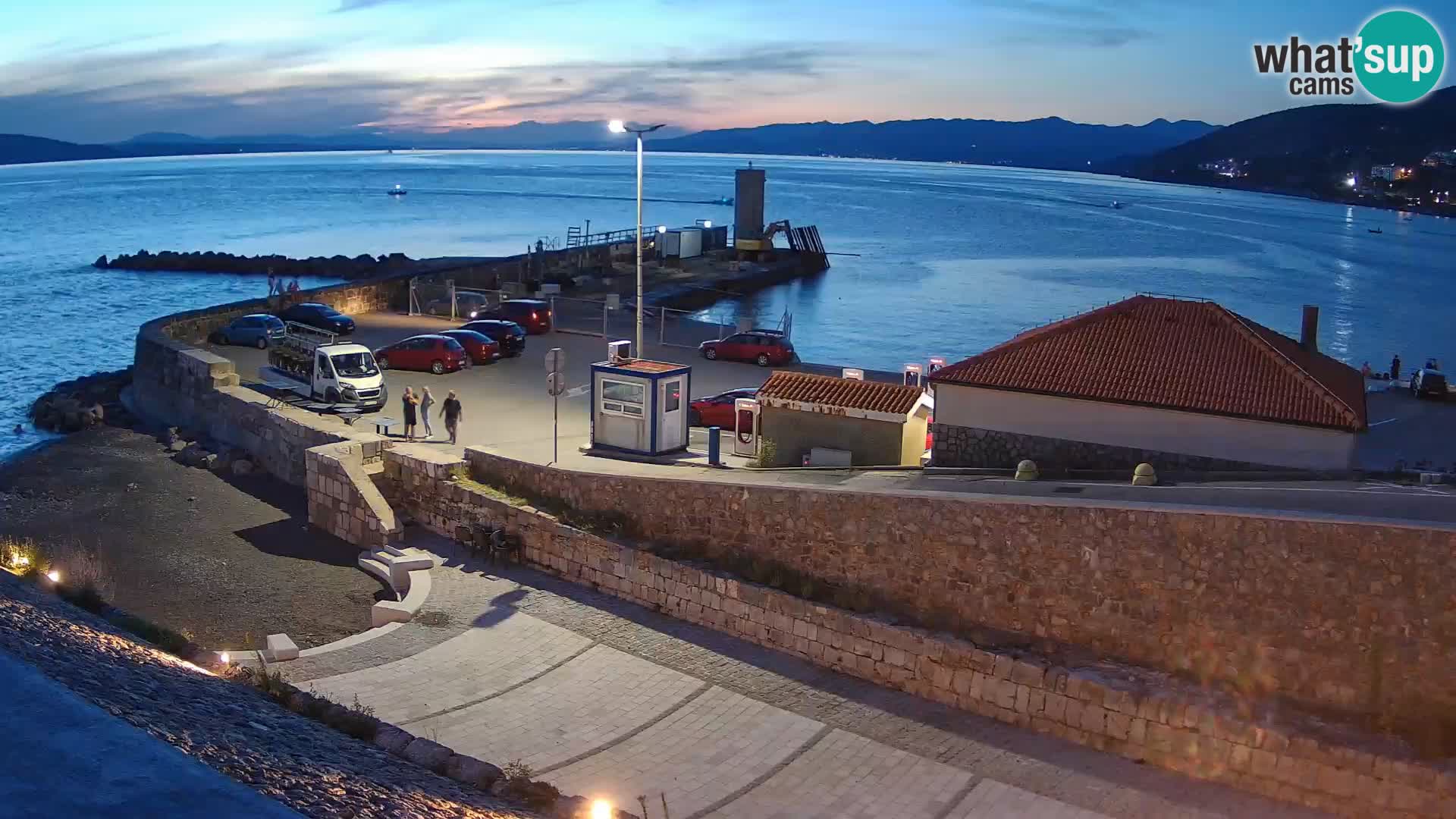 Senj Hafen Webcam – Wellenbrecher & Leuchtturm Liveblick