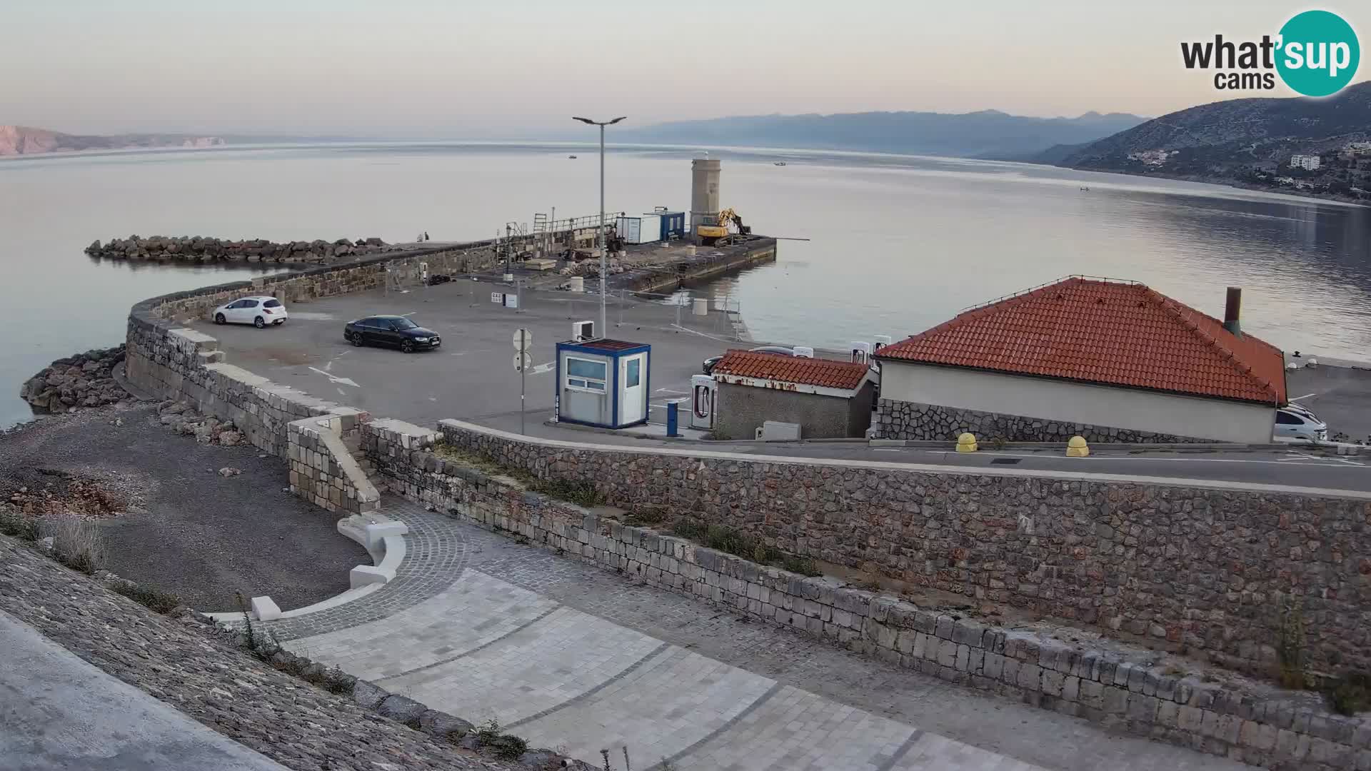 Webcam Porto di Segna – Frangiflutti e Faro in diretta