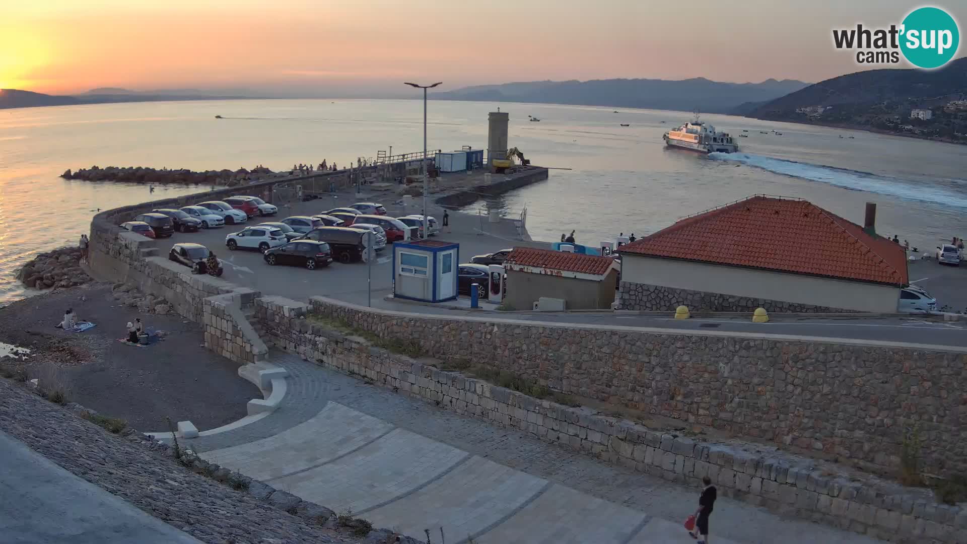 Webcam port de Senj – Vue sur la jetée et le phare