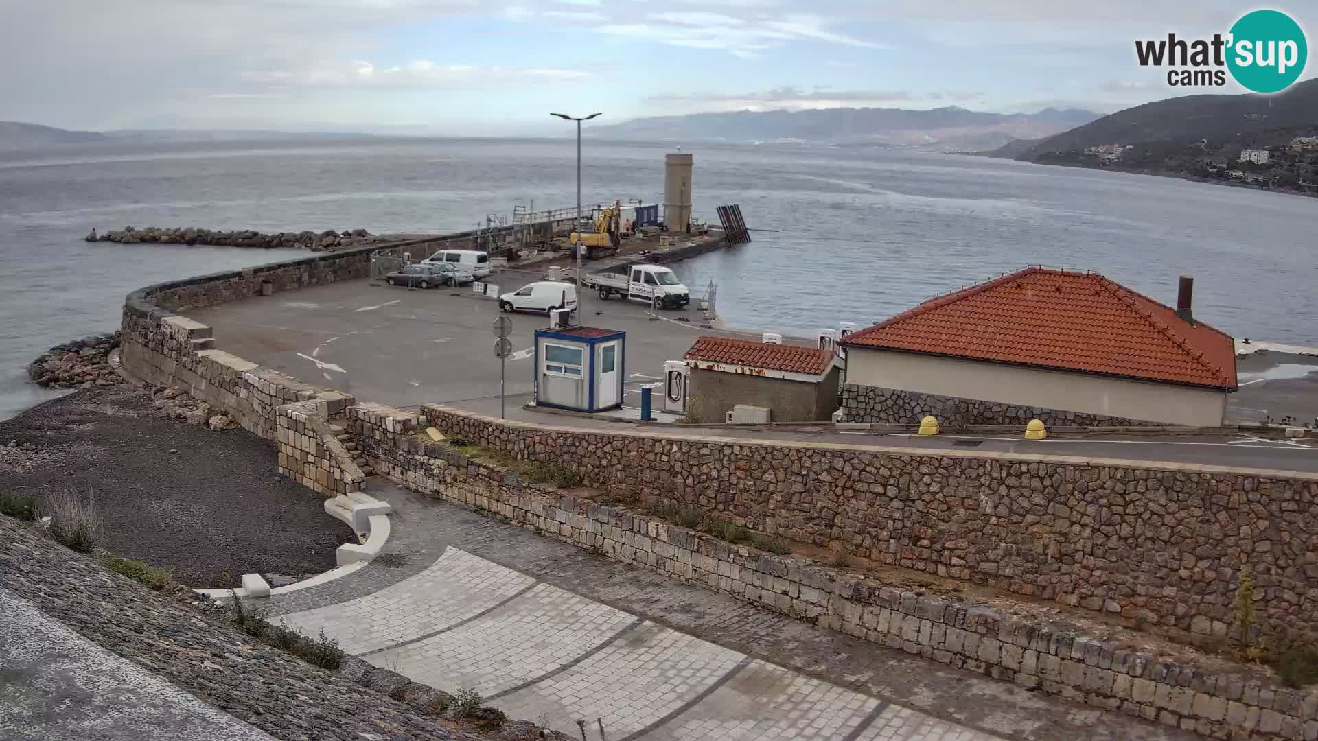 Webcam Porto di Segna – Frangiflutti e Faro in diretta