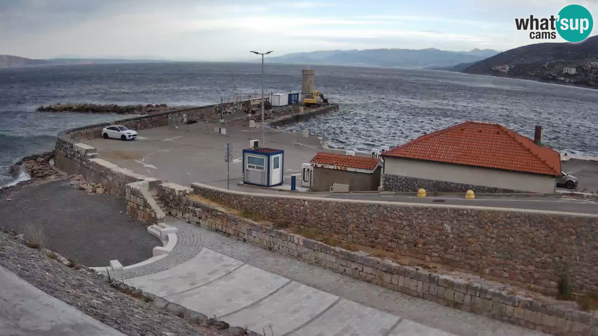 Webcam puerto de Senj – Rompeolas y faro en directo