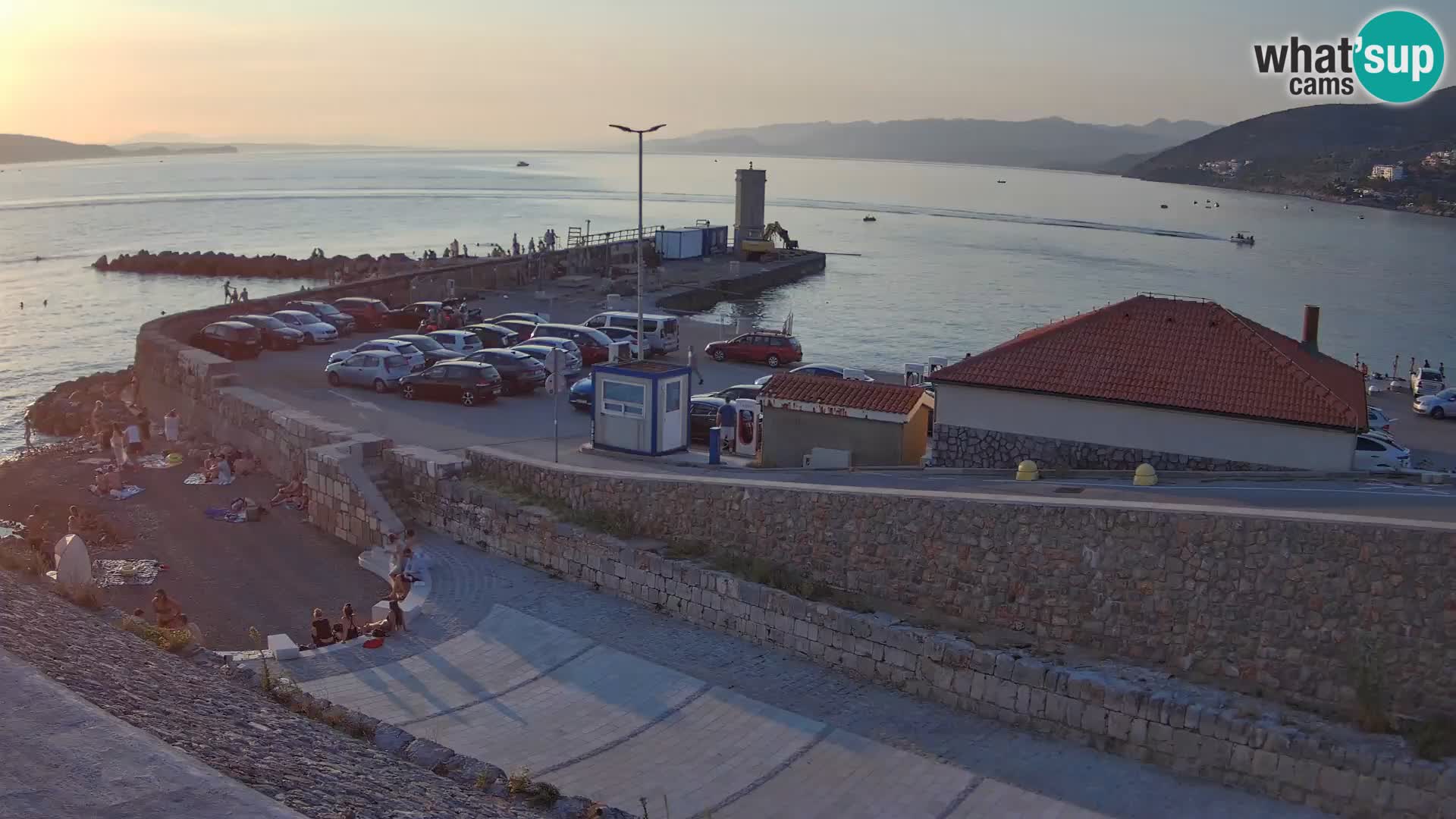 Senj Hafen Webcam – Wellenbrecher & Leuchtturm Liveblick