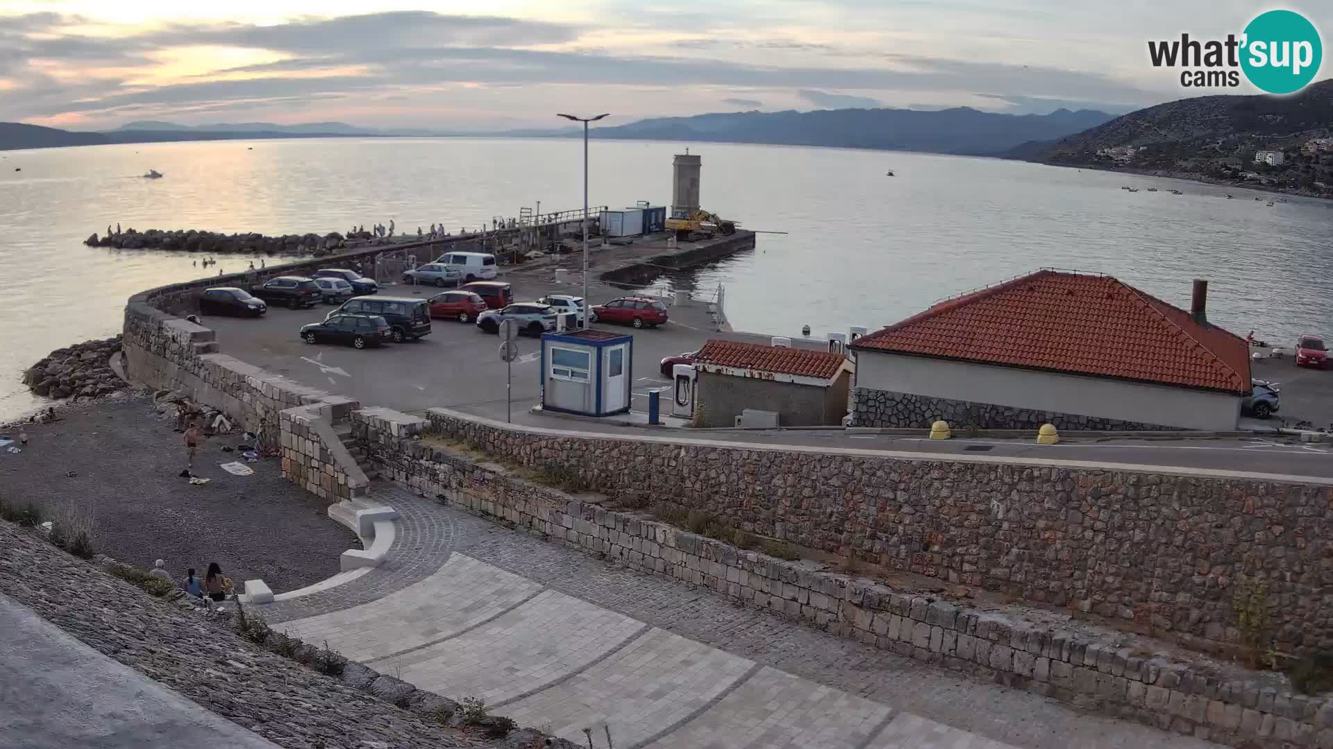 Senj Hafen Webcam – Wellenbrecher & Leuchtturm Liveblick