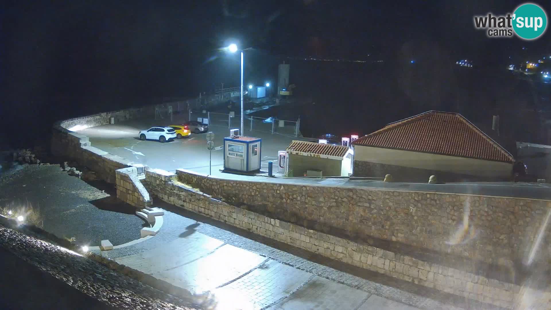 Webcam port de Senj – Vue sur la jetée et le phare