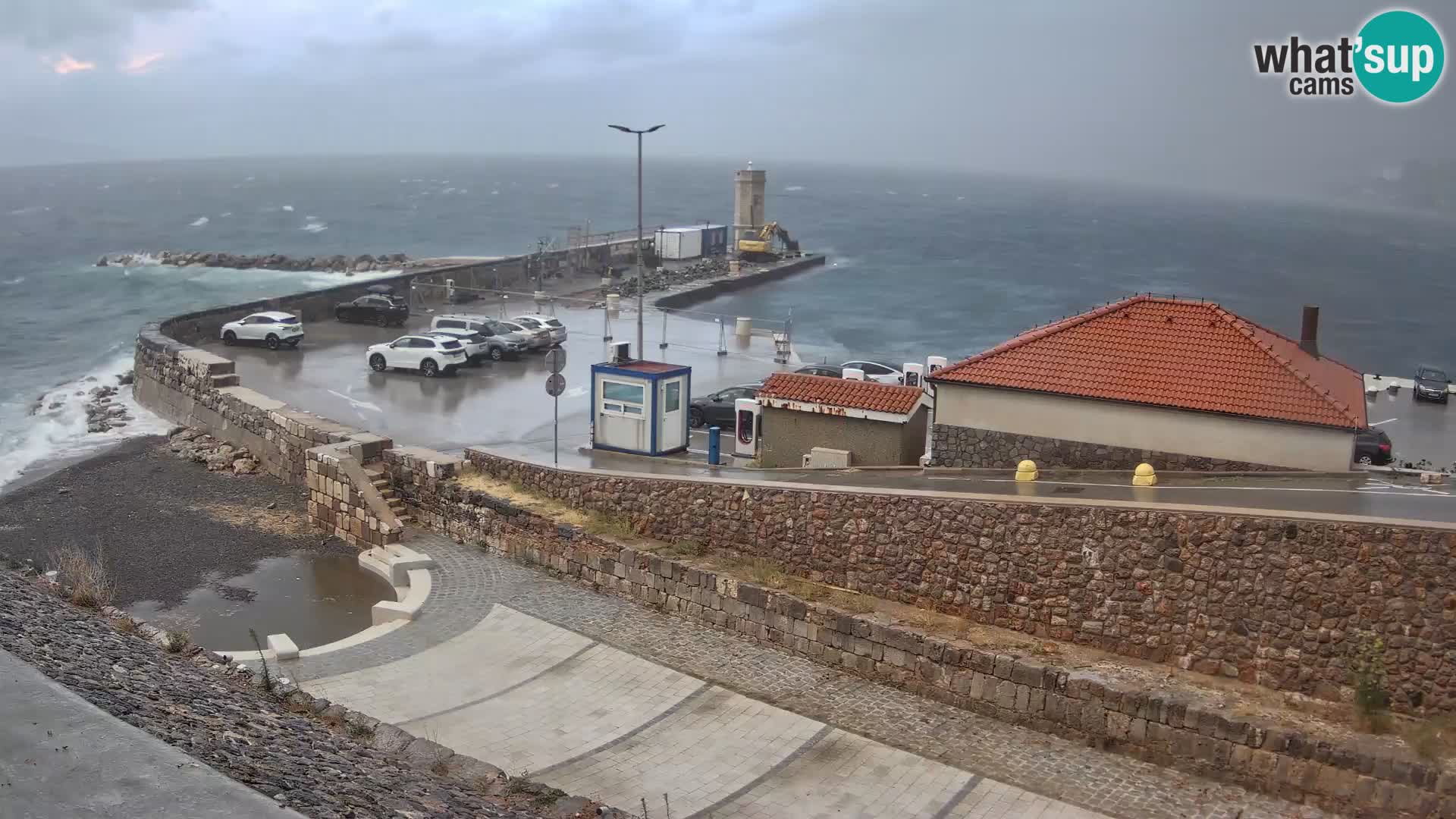 Webcam Porto di Segna – Frangiflutti e Faro in diretta
