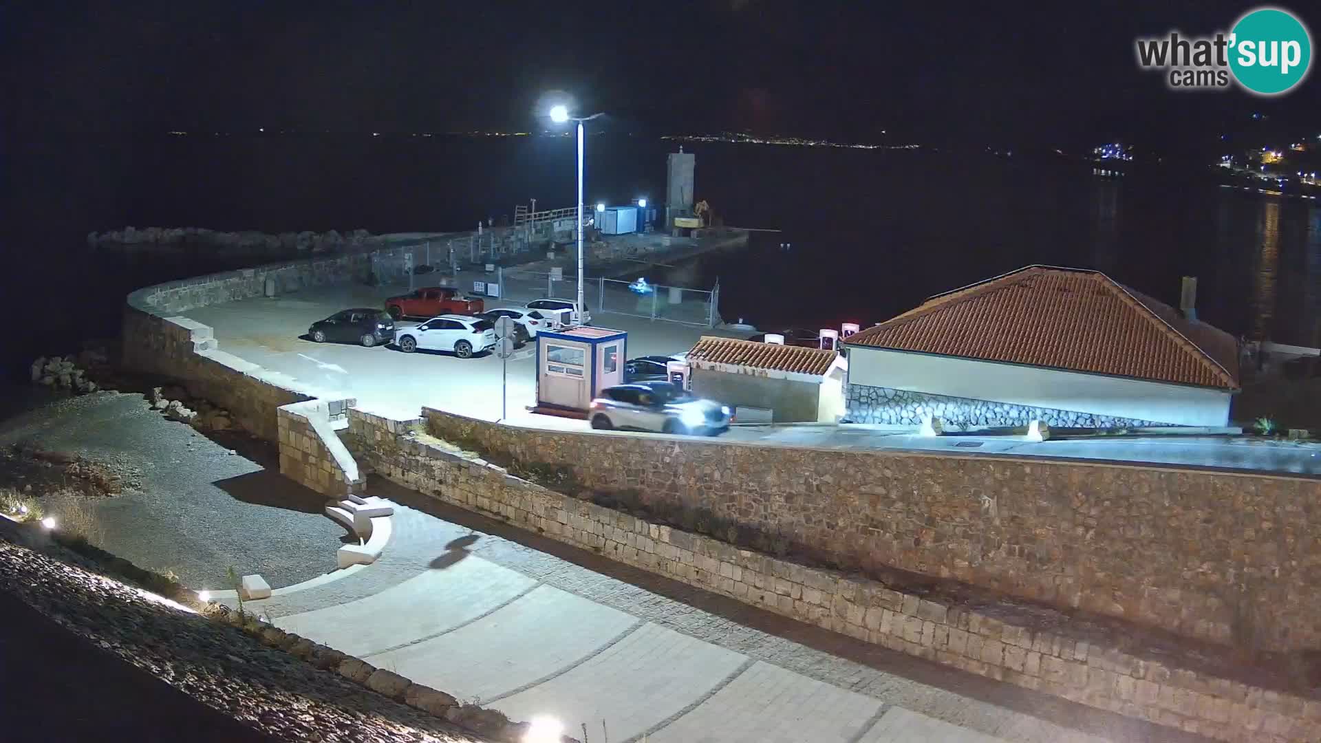 Senj Hafen Webcam – Wellenbrecher & Leuchtturm Liveblick