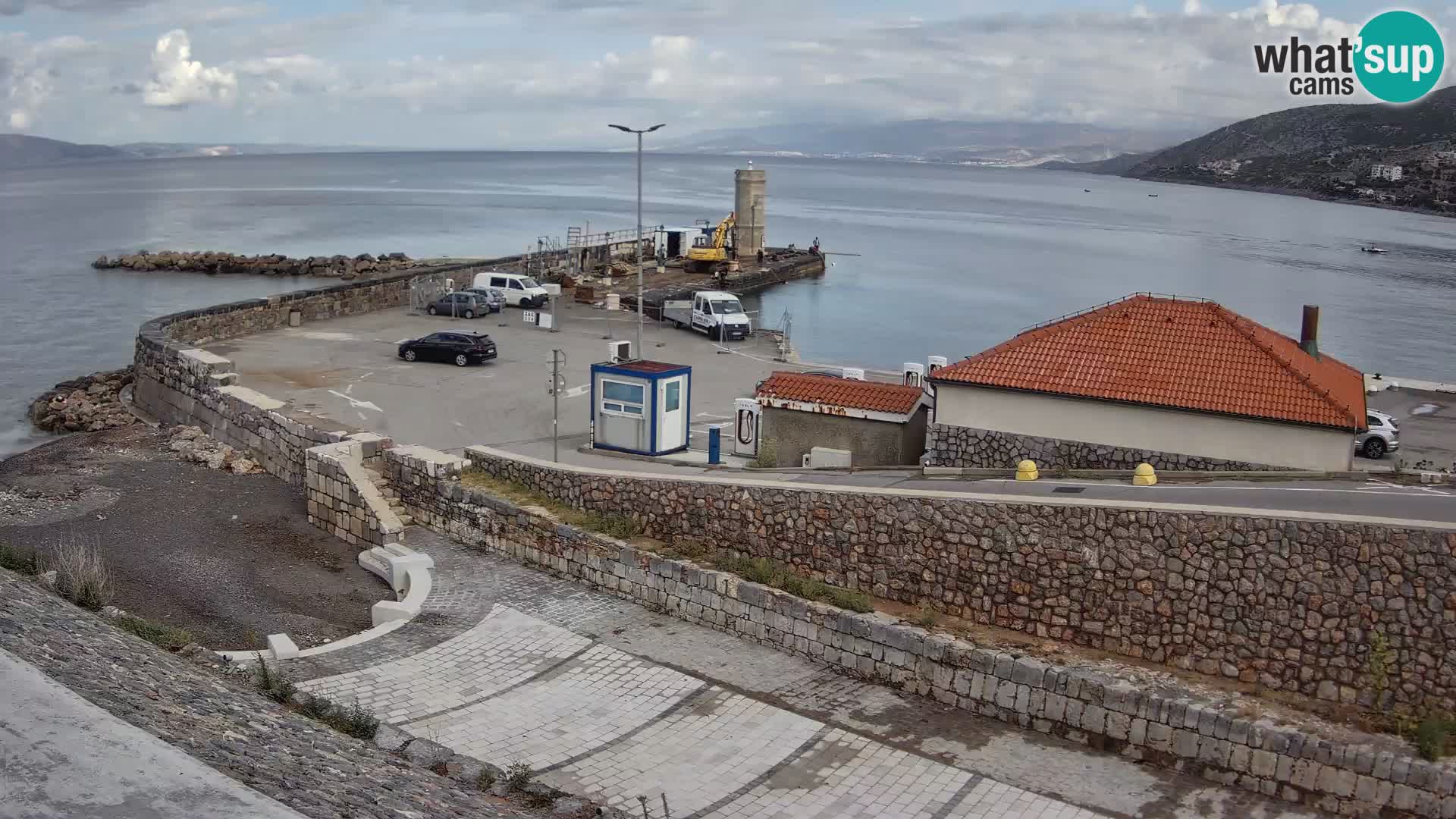 Webcam puerto de Senj – Rompeolas y faro en directo