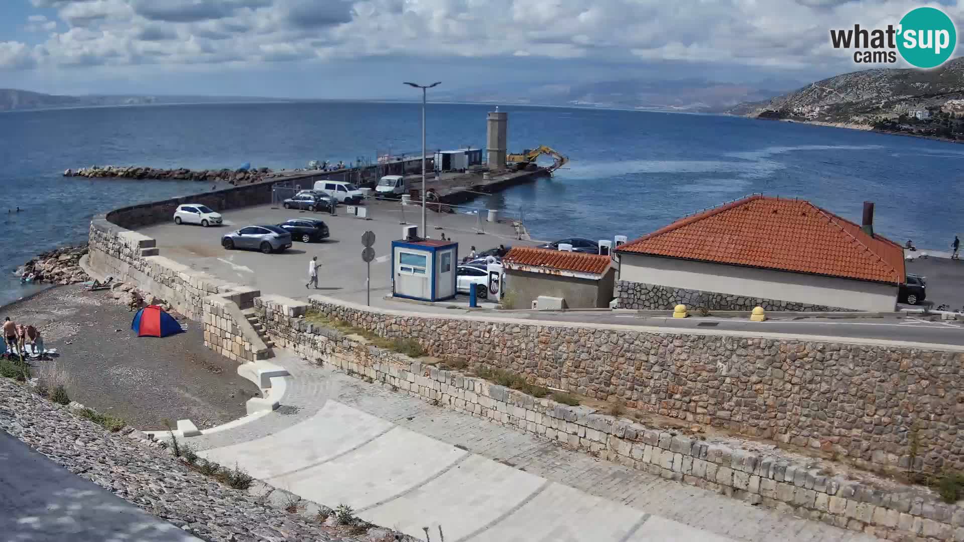 Senj Hafen Webcam – Wellenbrecher & Leuchtturm Liveblick