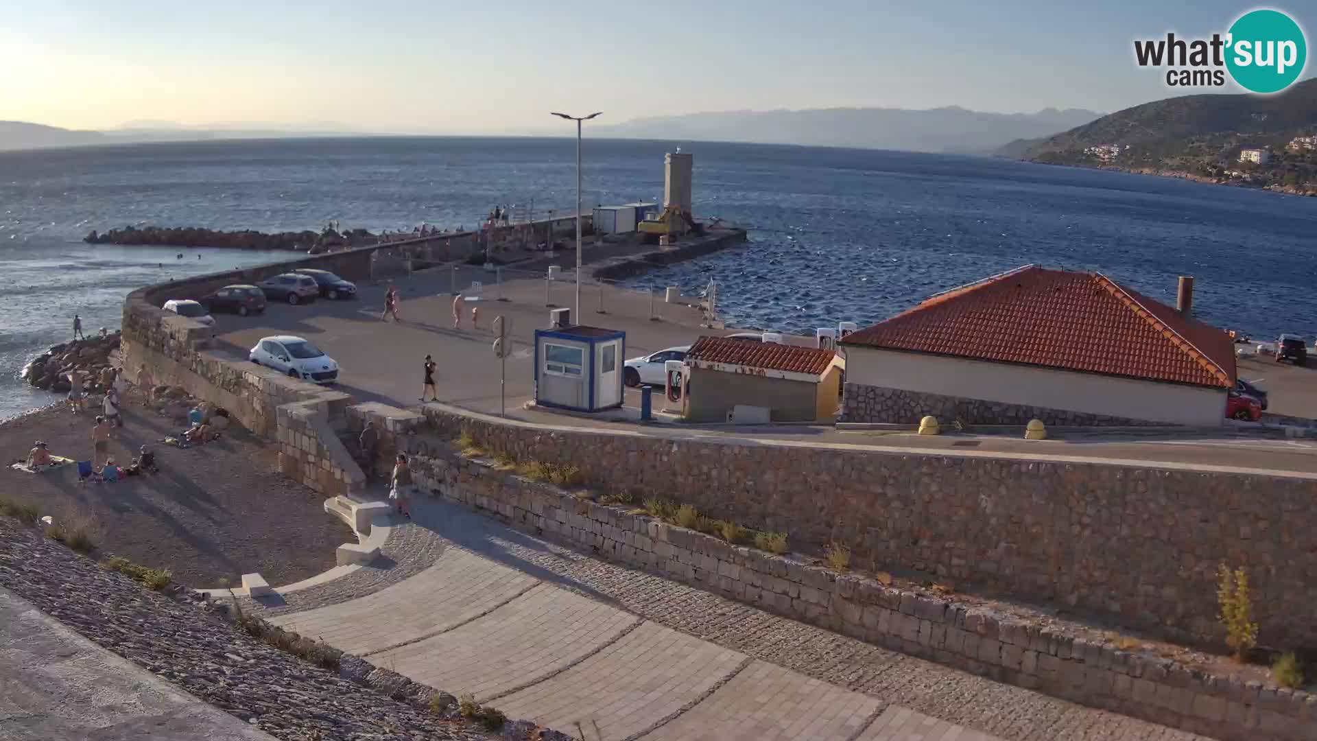 Webcam port de Senj – Vue sur la jetée et le phare