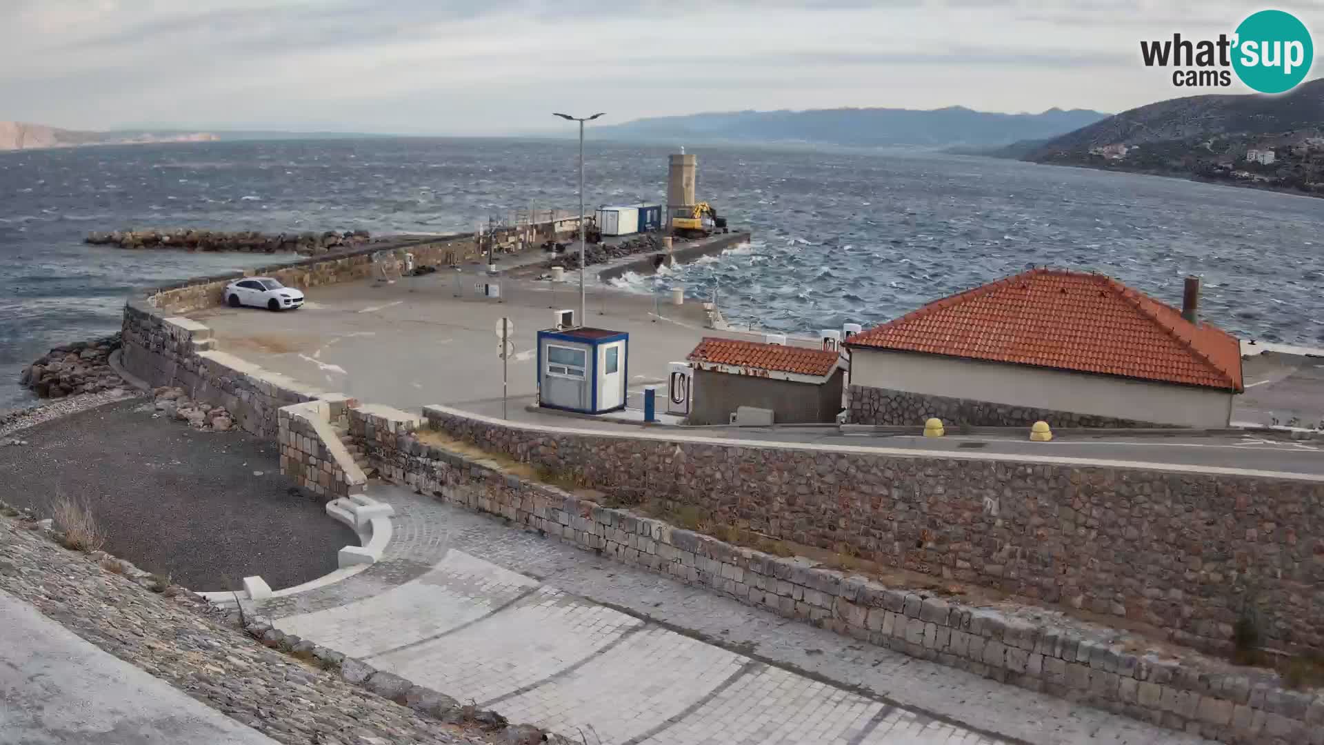 Webcam Porto di Segna – Frangiflutti e Faro in diretta