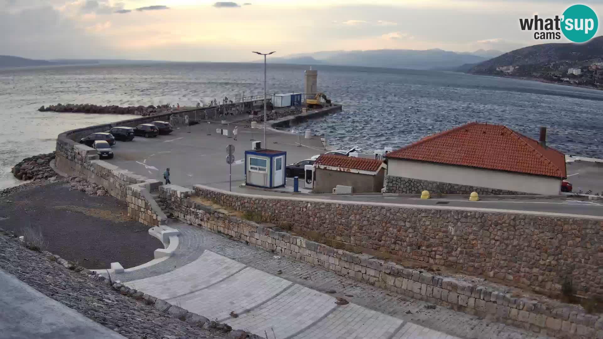 Webcam puerto de Senj – Rompeolas y faro en directo