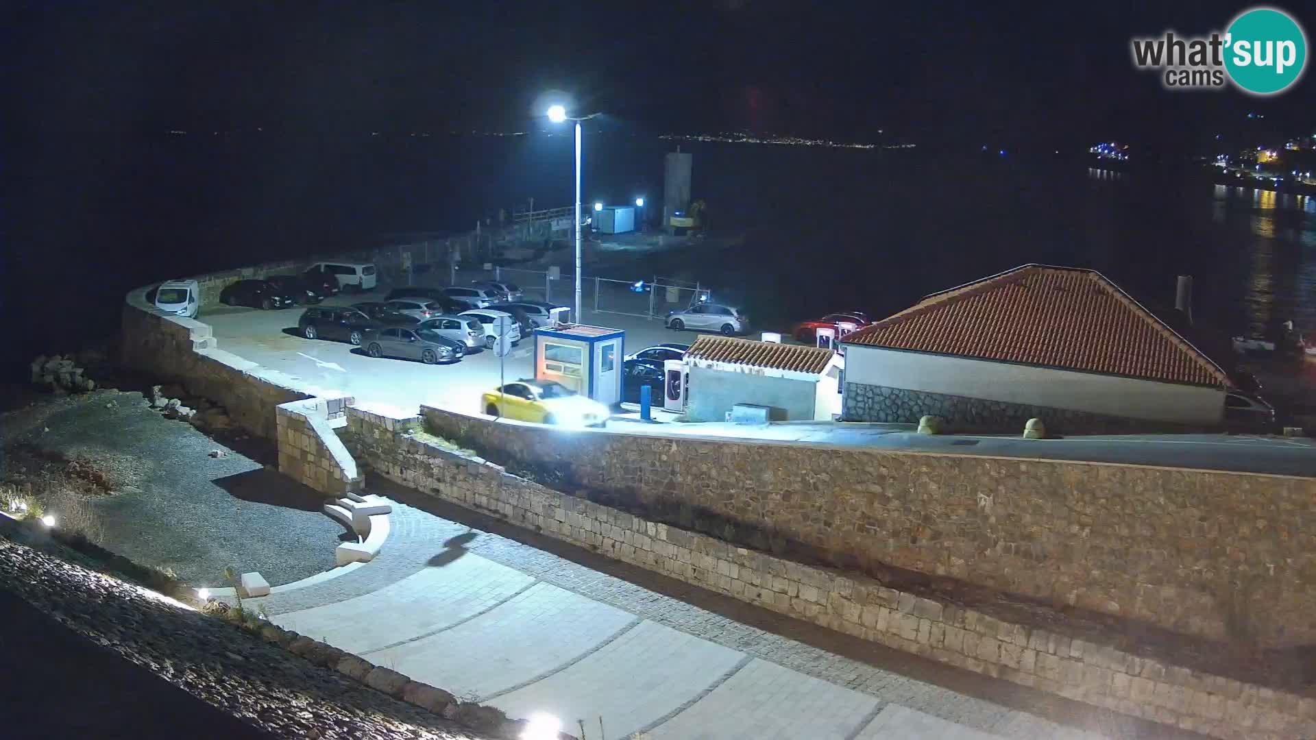 Webcam port de Senj – Vue sur la jetée et le phare