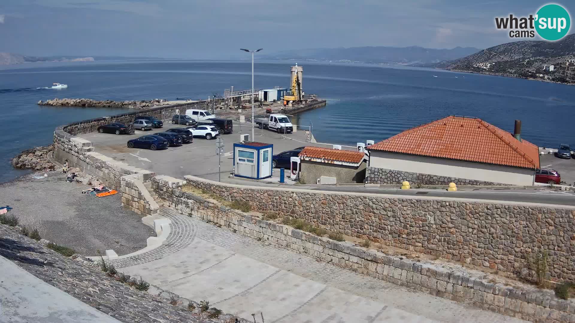 Web kamera Senj luka – Lukobran i svjetionik uživo