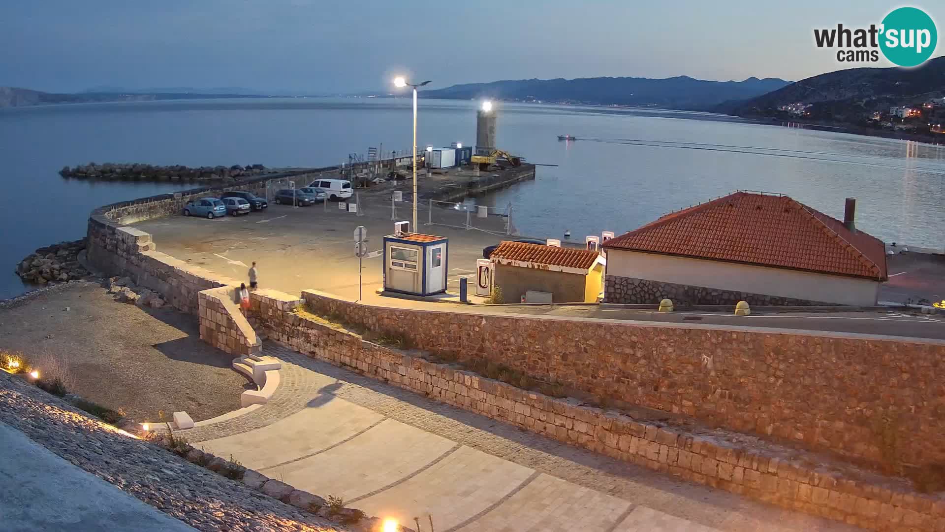 Webcam puerto de Senj – Rompeolas y faro en directo