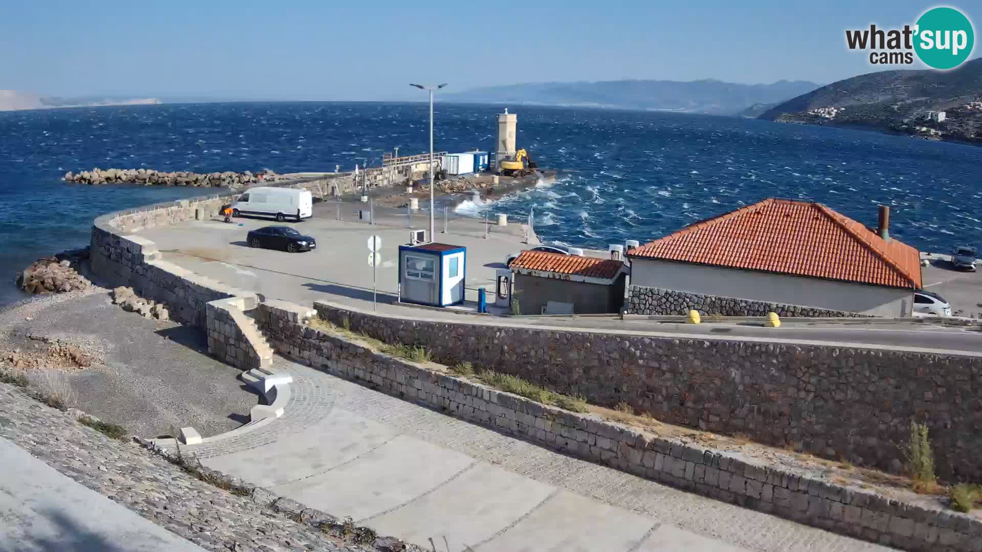 Senj Hafen Webcam – Wellenbrecher & Leuchtturm Liveblick