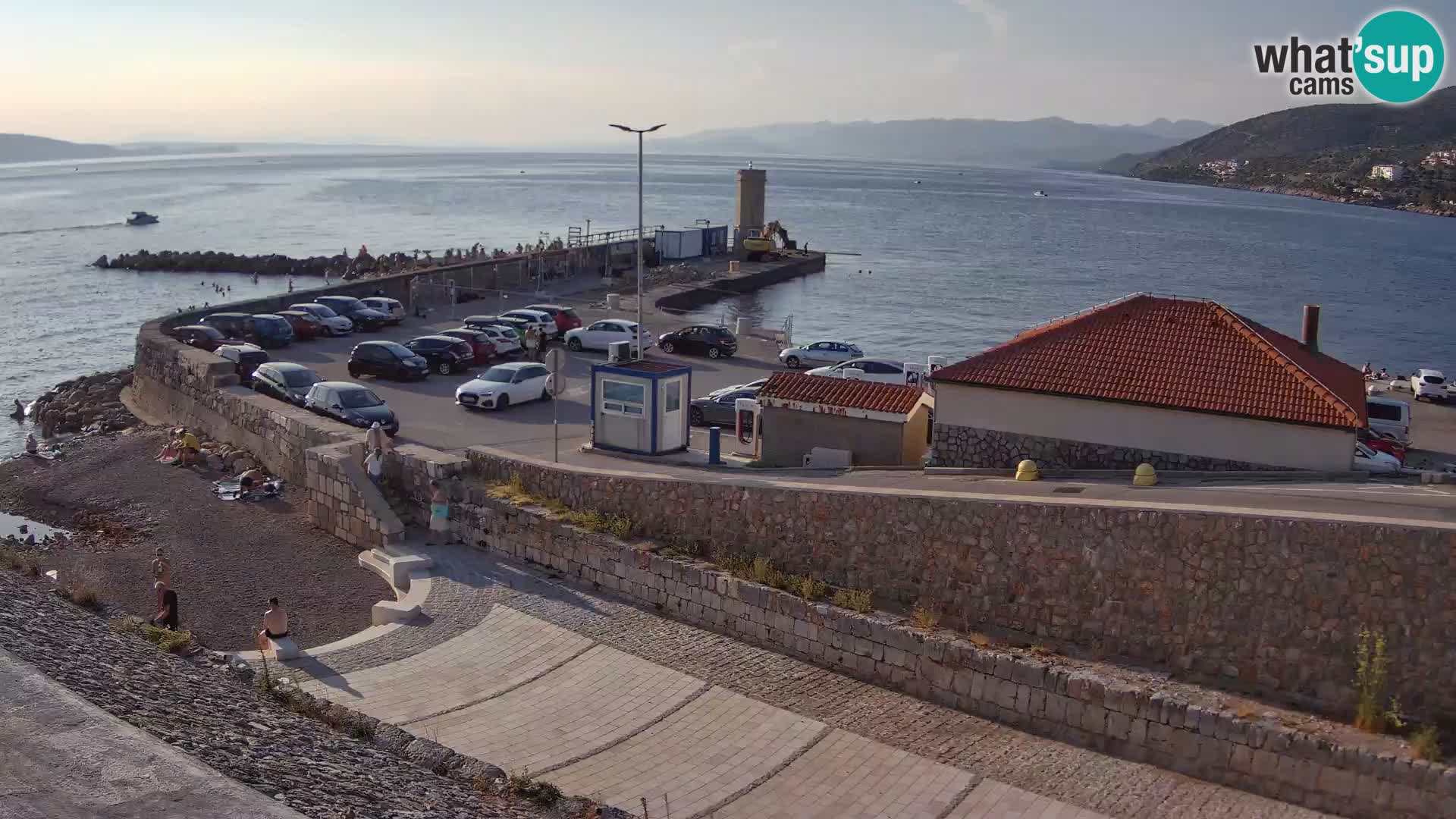 Webcam Porto di Segna – Frangiflutti e Faro in diretta