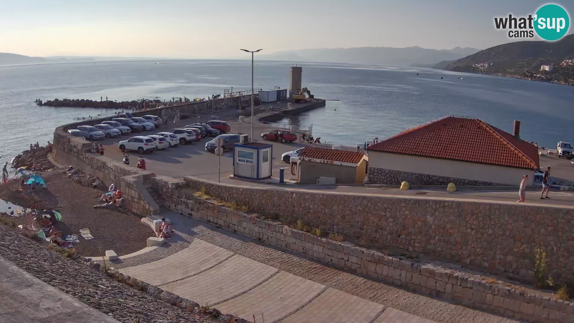 Webcam port de Senj – Vue sur la jetée et le phare