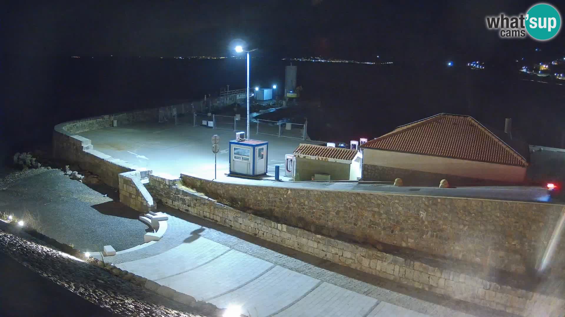 Webcam port de Senj – Vue sur la jetée et le phare
