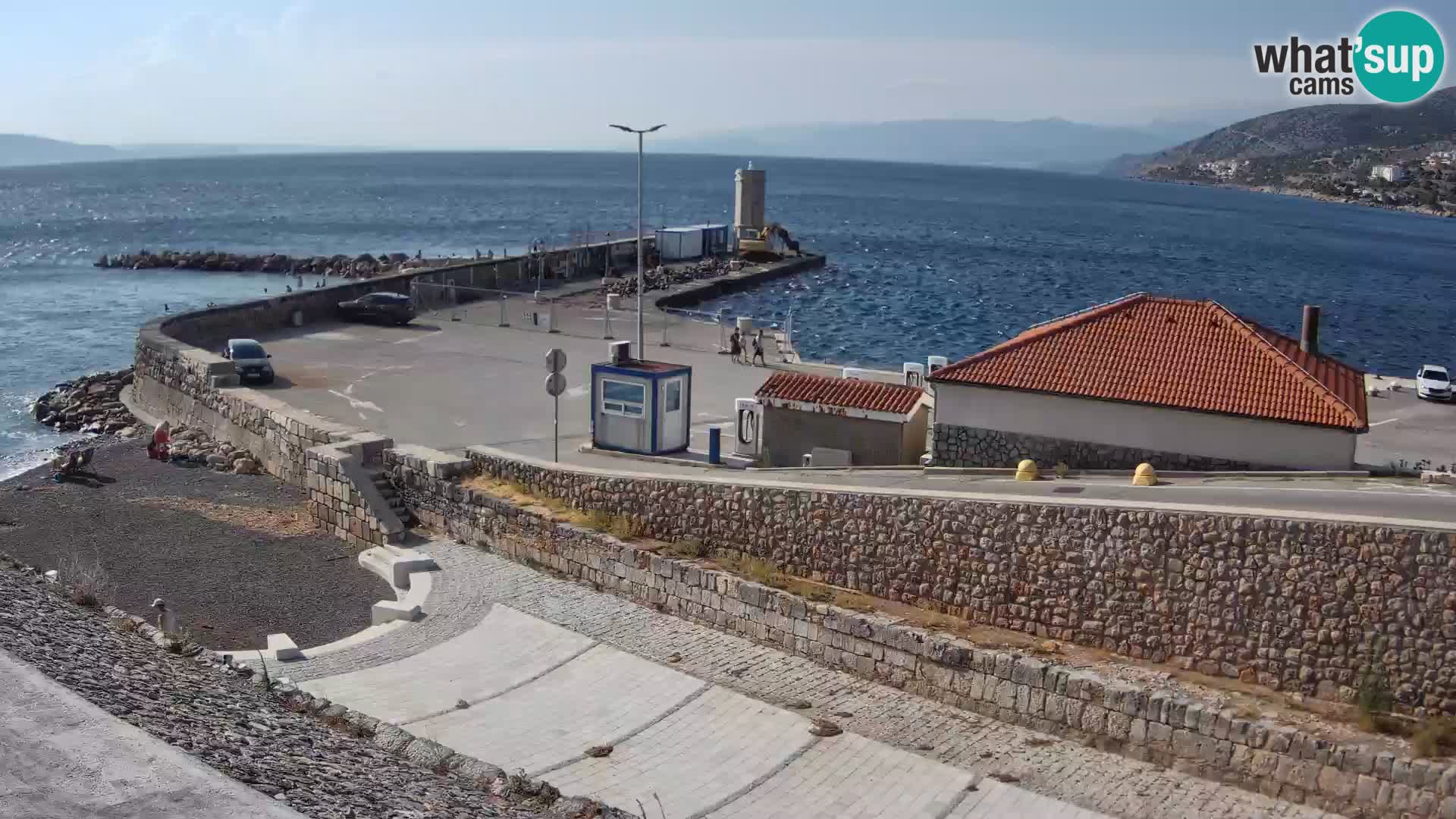 Webcam port de Senj – Vue sur la jetée et le phare