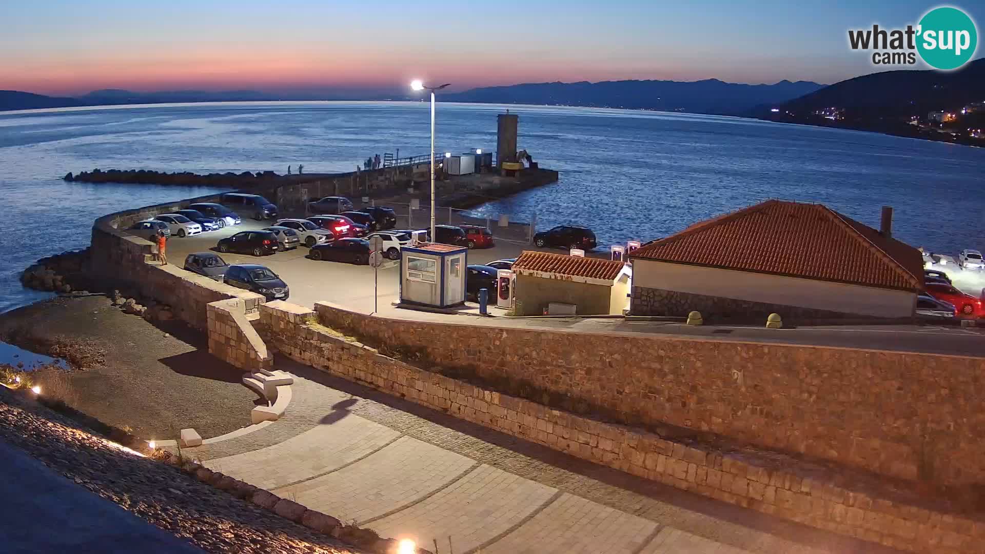 Webcam puerto de Senj – Rompeolas y faro en directo