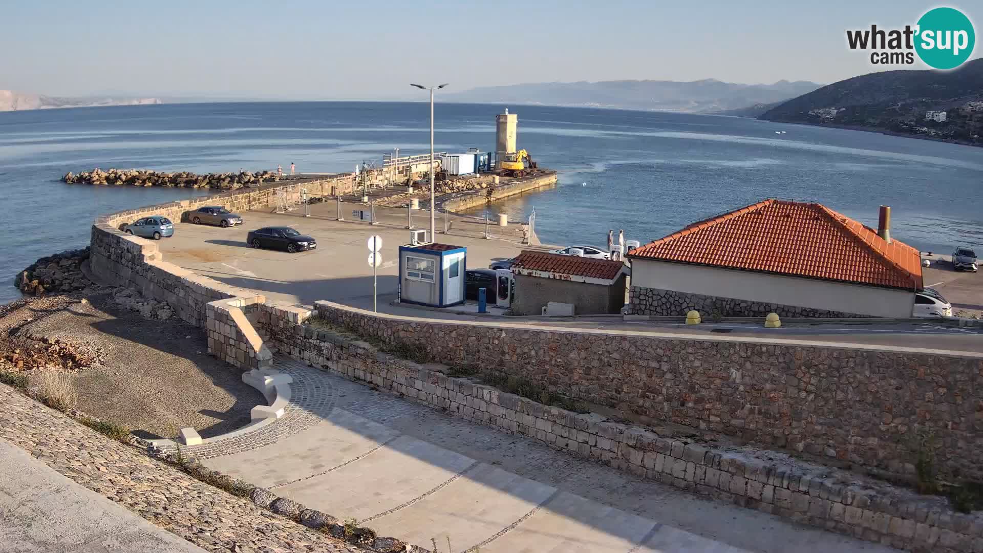 Senj Hafen Webcam – Wellenbrecher & Leuchtturm Liveblick