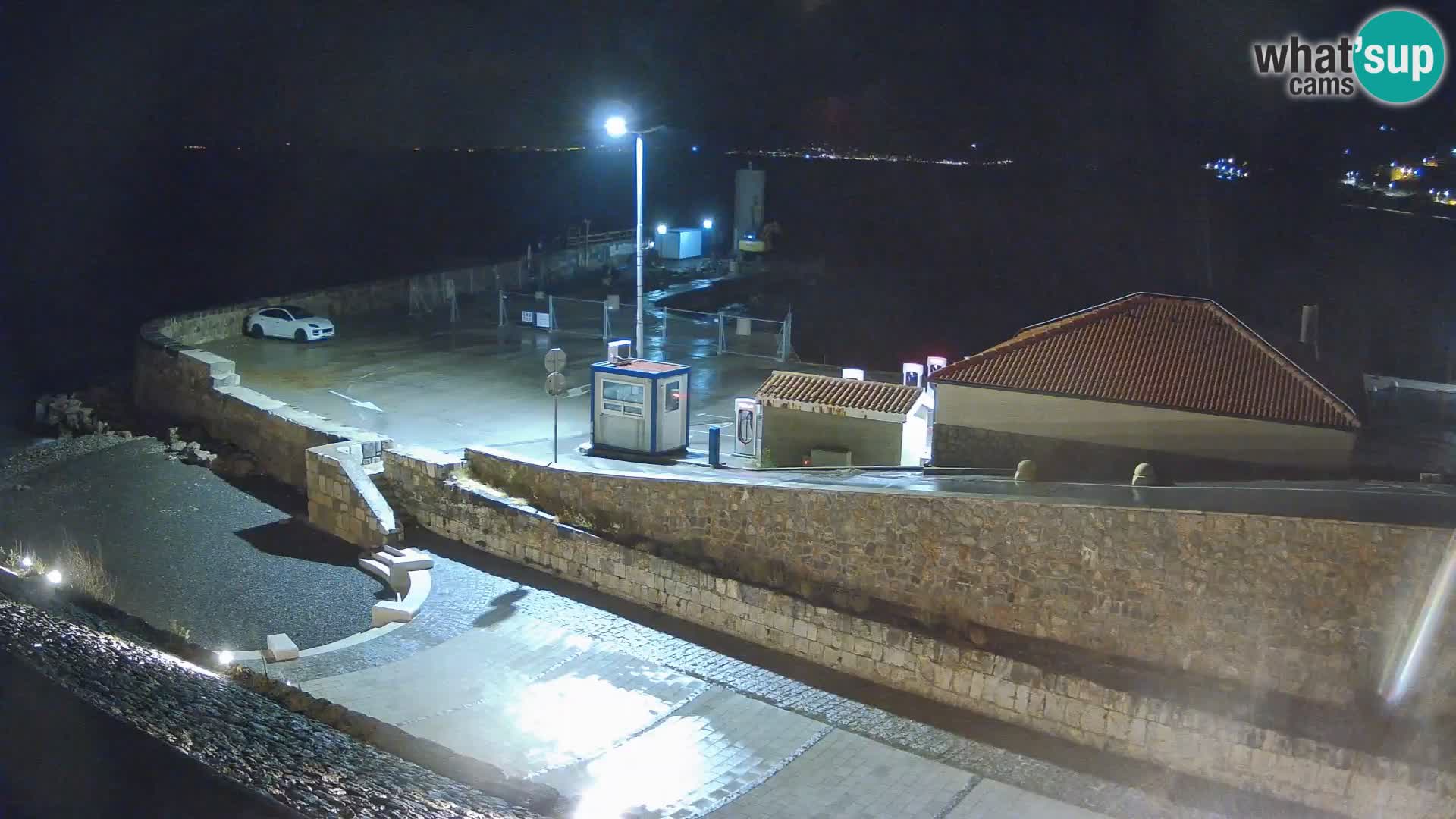 Webcam puerto de Senj – Rompeolas y faro en directo