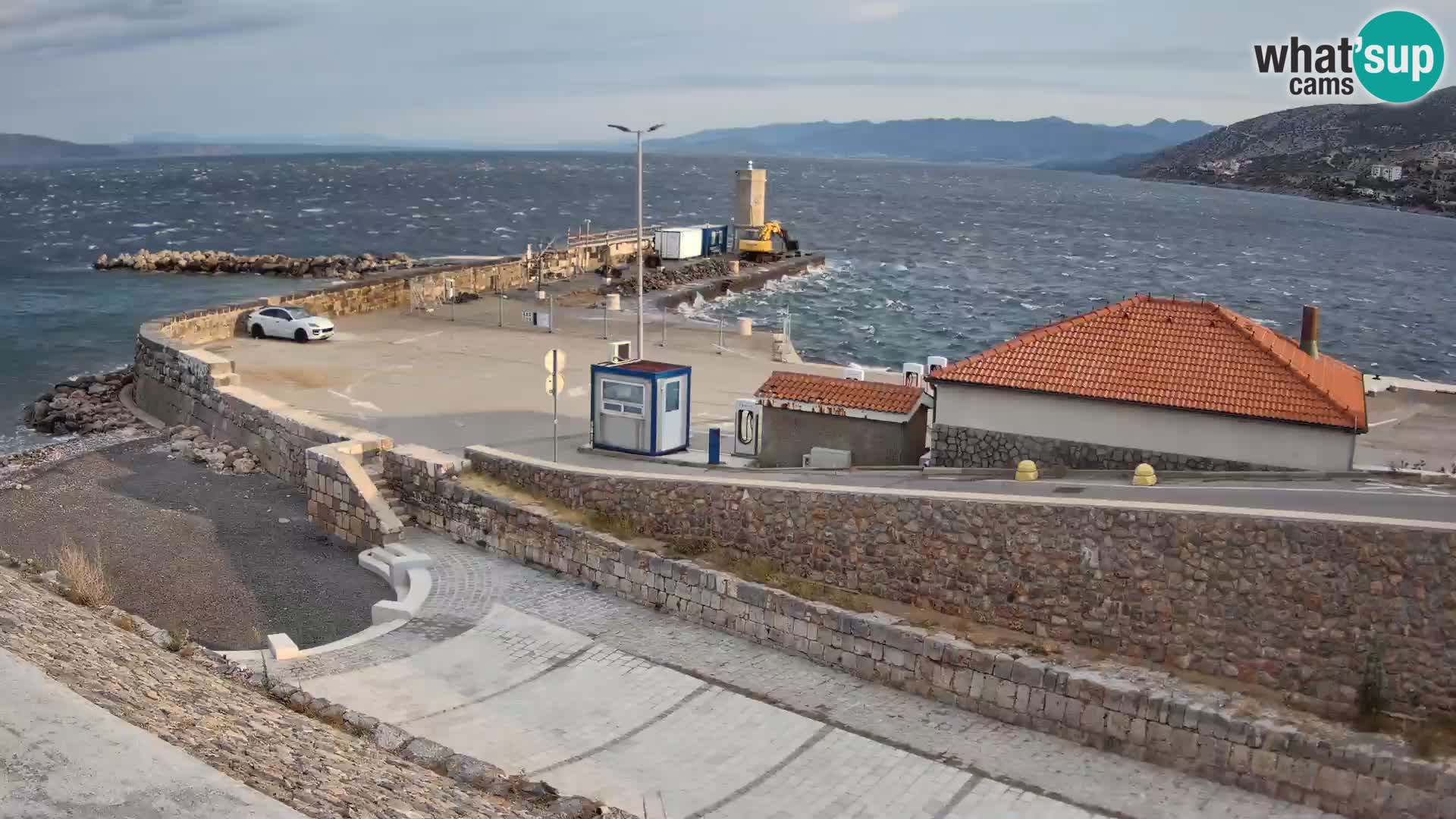 Senj Hafen Webcam – Wellenbrecher & Leuchtturm Liveblick