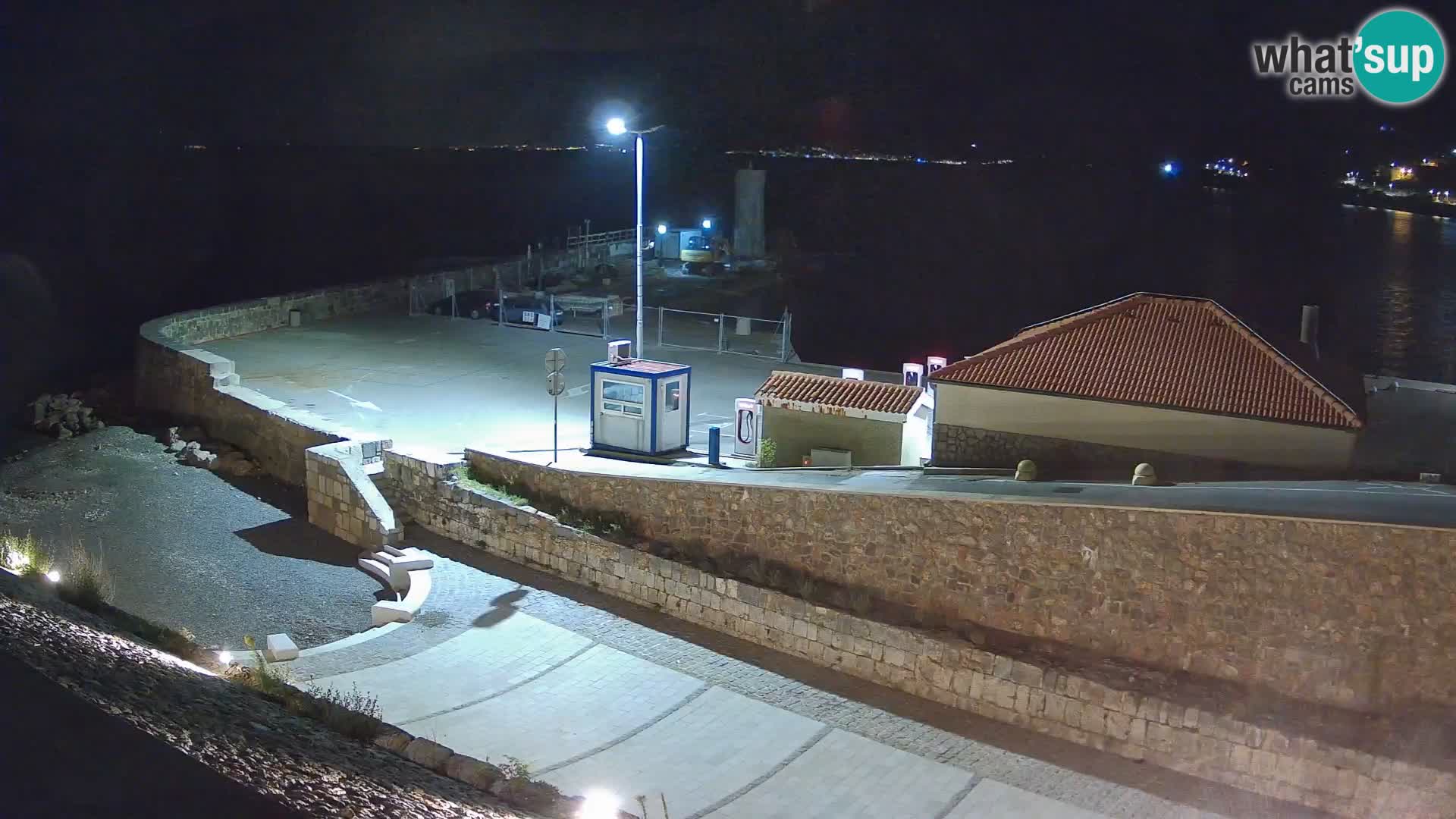 Senj Hafen Webcam – Wellenbrecher & Leuchtturm Liveblick