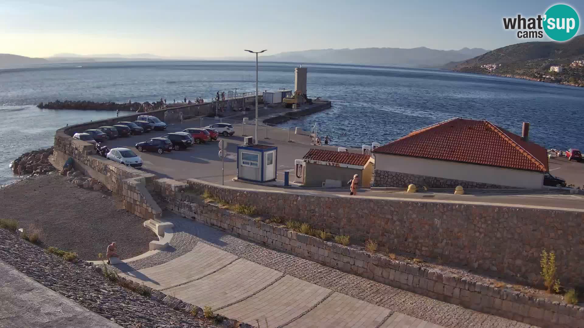 Webcam port de Senj – Vue sur la jetée et le phare