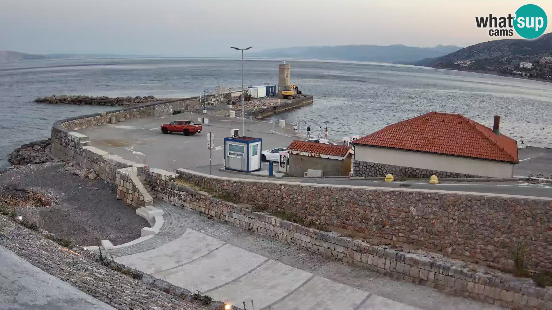 Webcam Porto di Segna – Frangiflutti e Faro in diretta