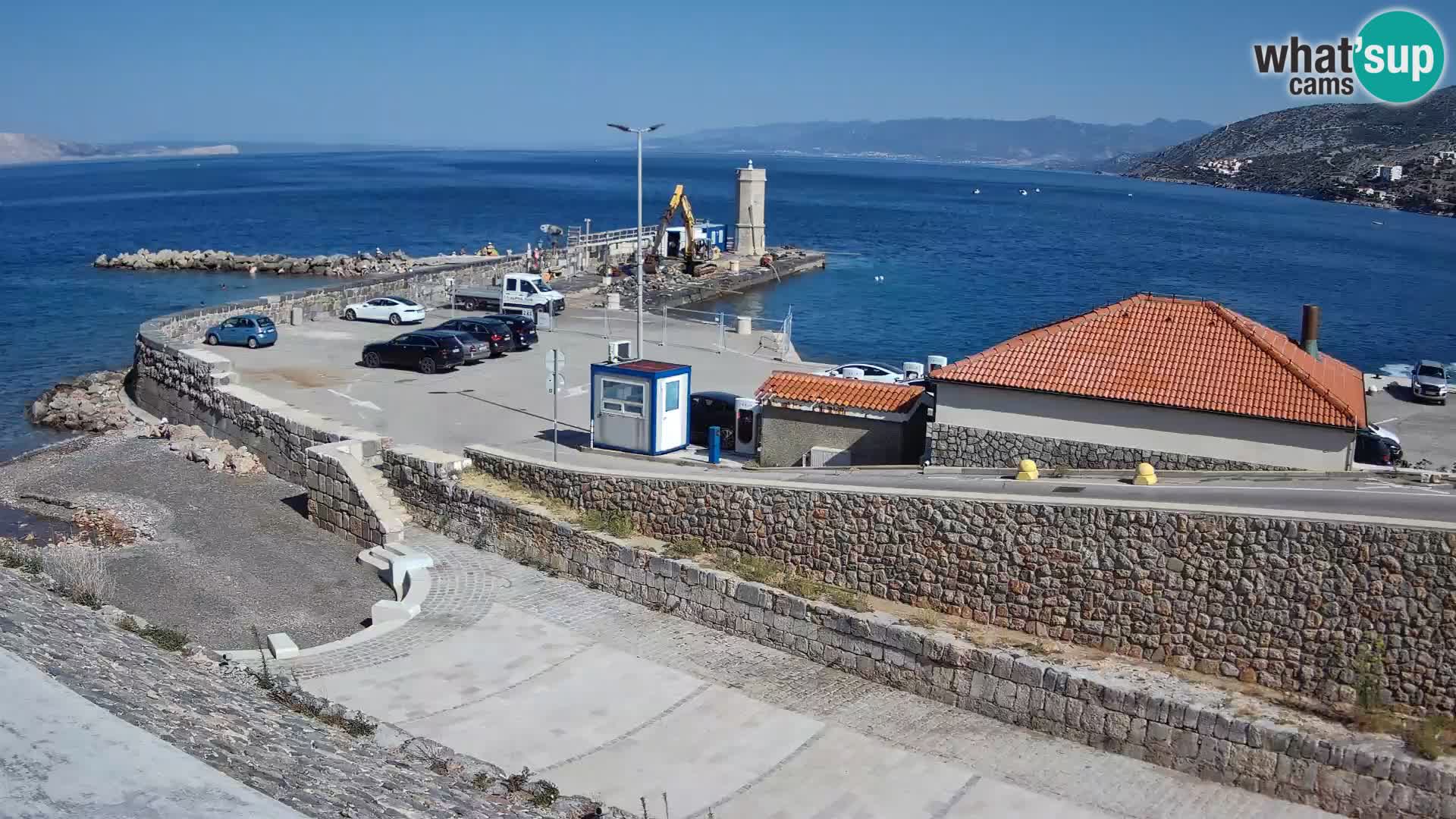 Web kamera Senj luka – Lukobran i svjetionik uživo