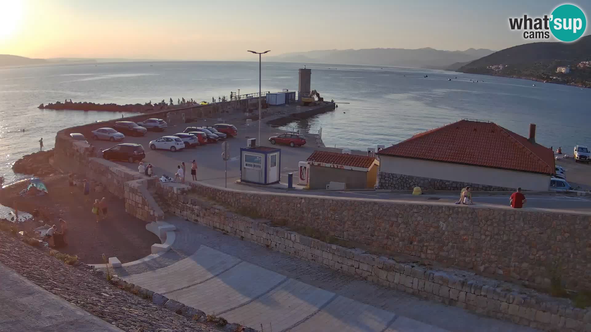 Webcam port de Senj – Vue sur la jetée et le phare