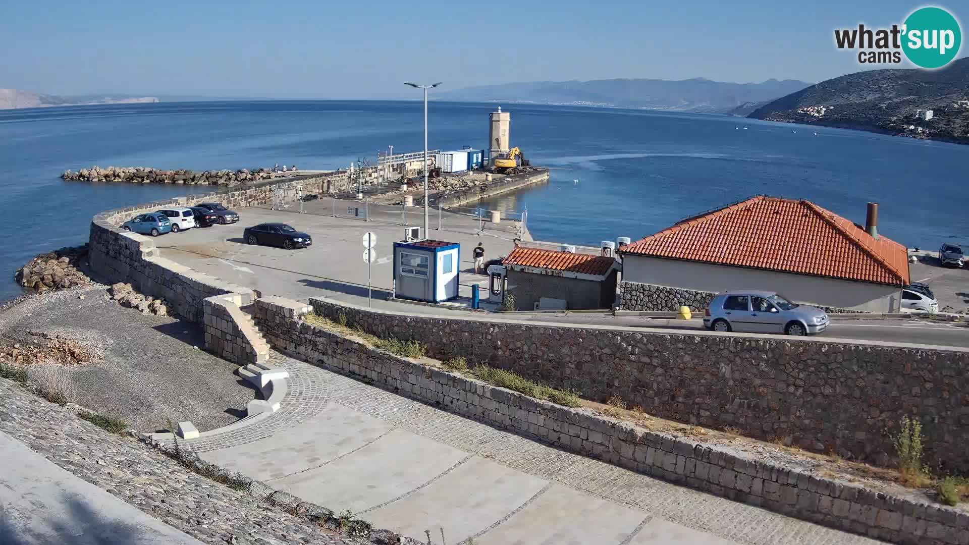 Senj Hafen Webcam – Wellenbrecher & Leuchtturm Liveblick