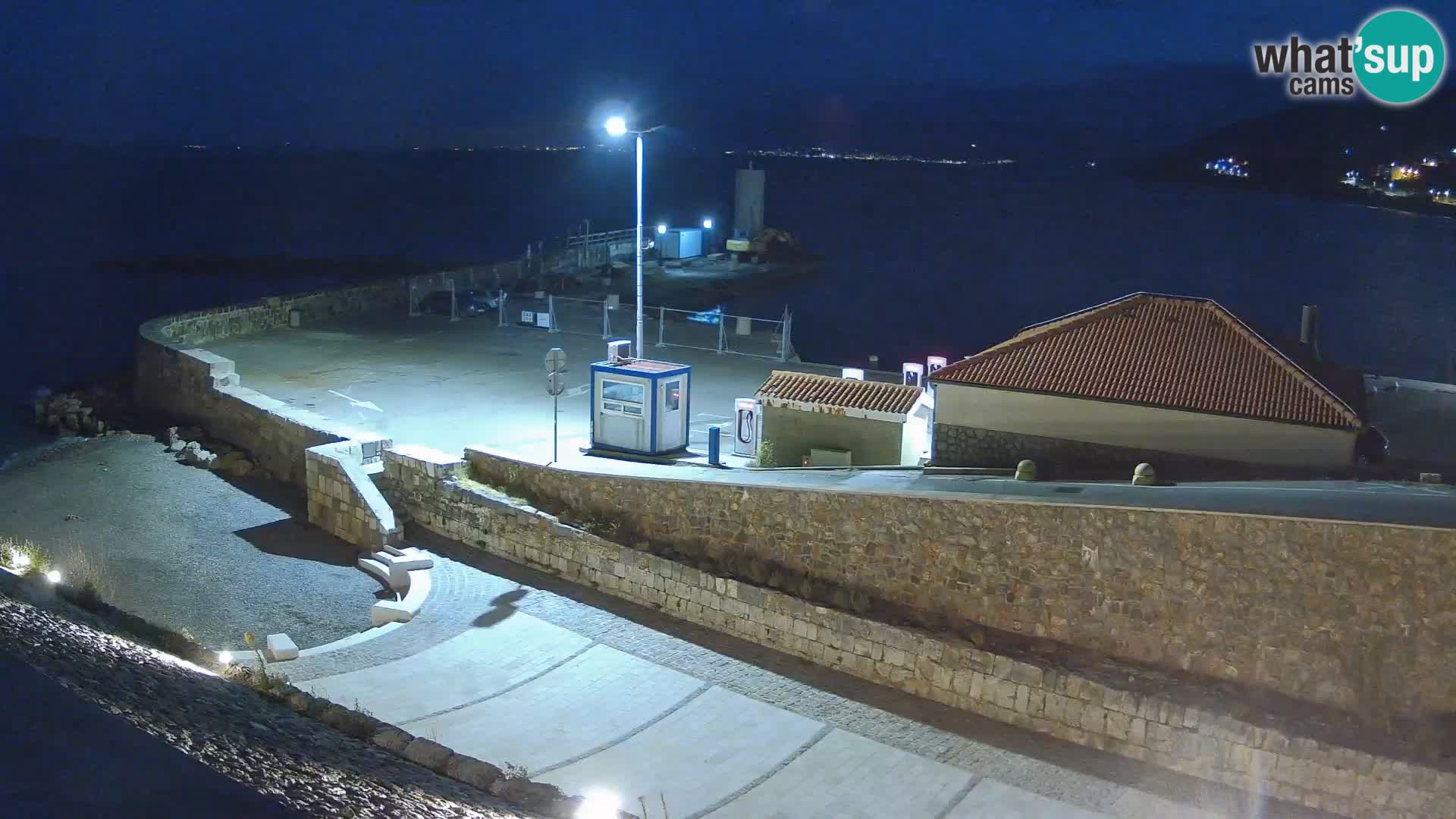 Webcam puerto de Senj – Rompeolas y faro en directo