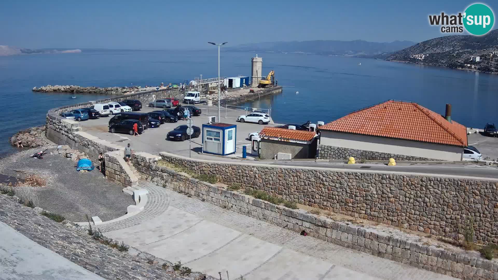 Webcam port de Senj – Vue sur la jetée et le phare