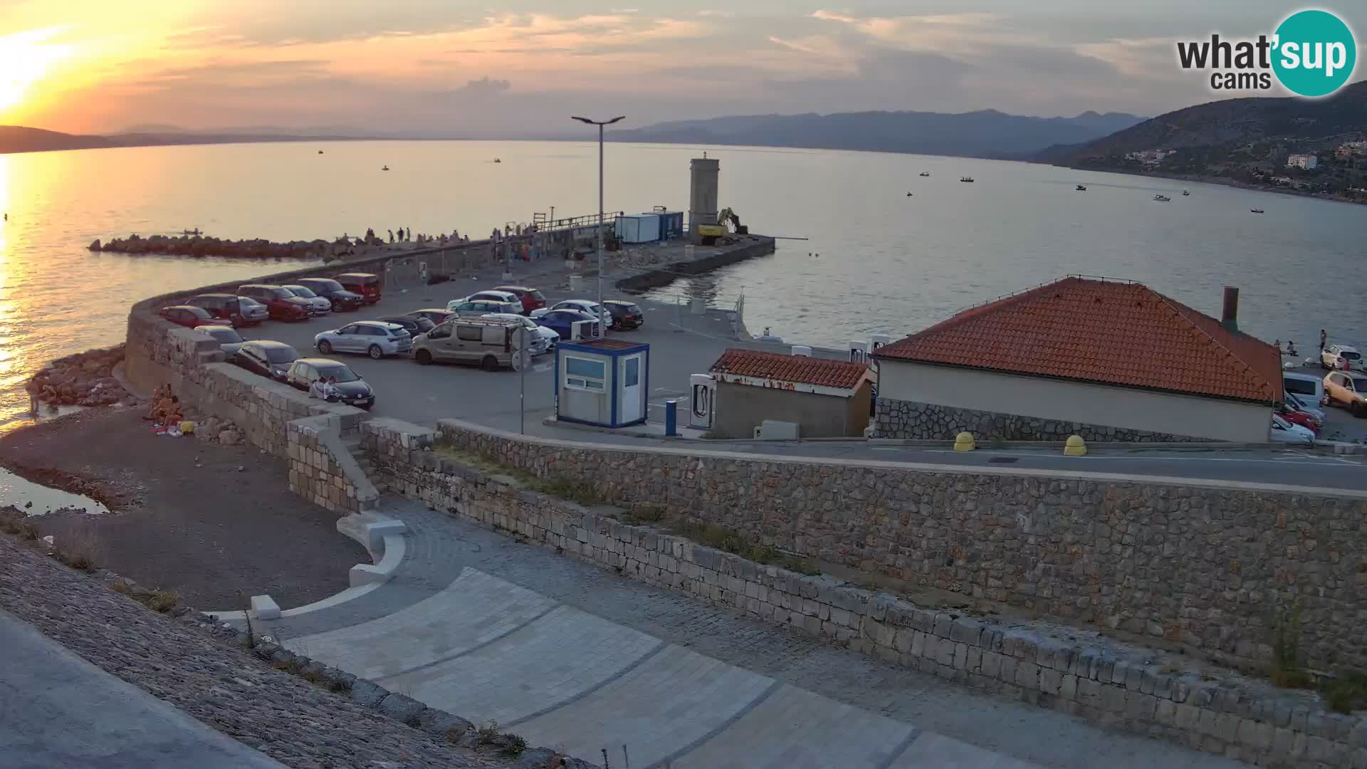 Senj Hafen Webcam – Wellenbrecher & Leuchtturm Liveblick