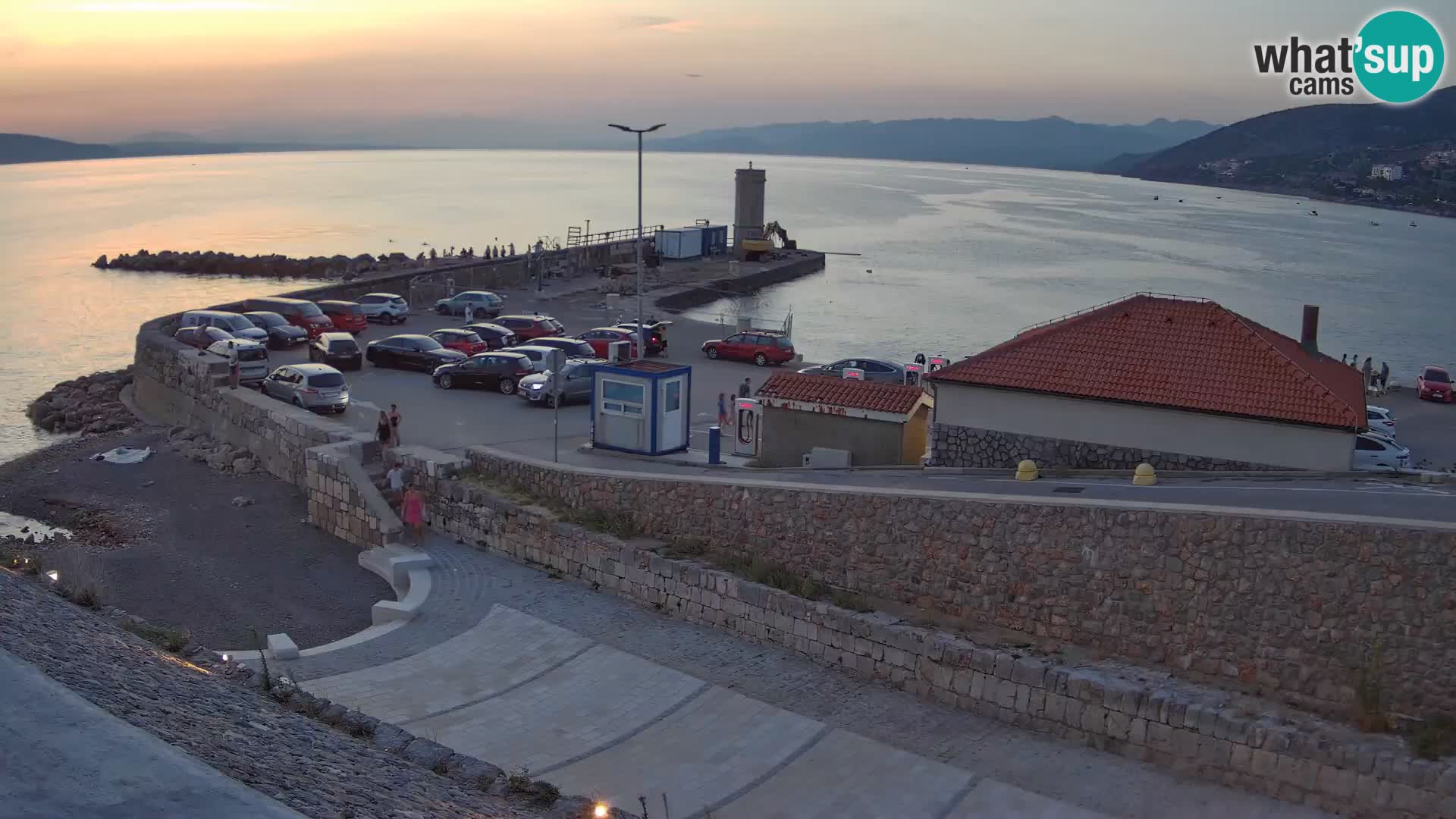 Senj Hafen Webcam – Wellenbrecher & Leuchtturm Liveblick
