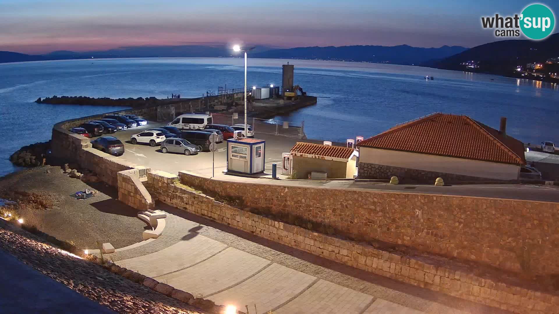 Webcam Porto di Segna – Frangiflutti e Faro in diretta