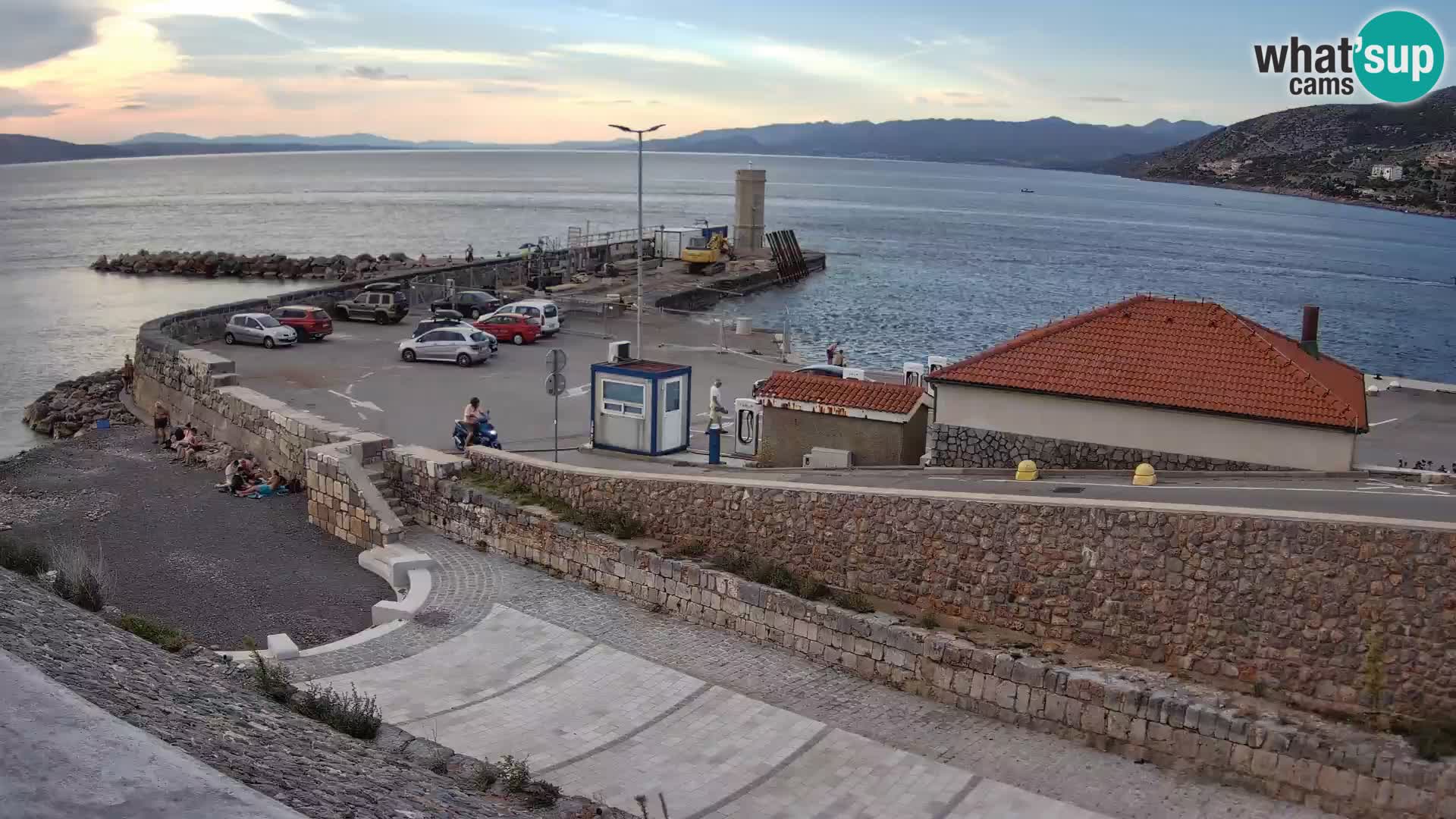 Webcam puerto de Senj – Rompeolas y faro en directo