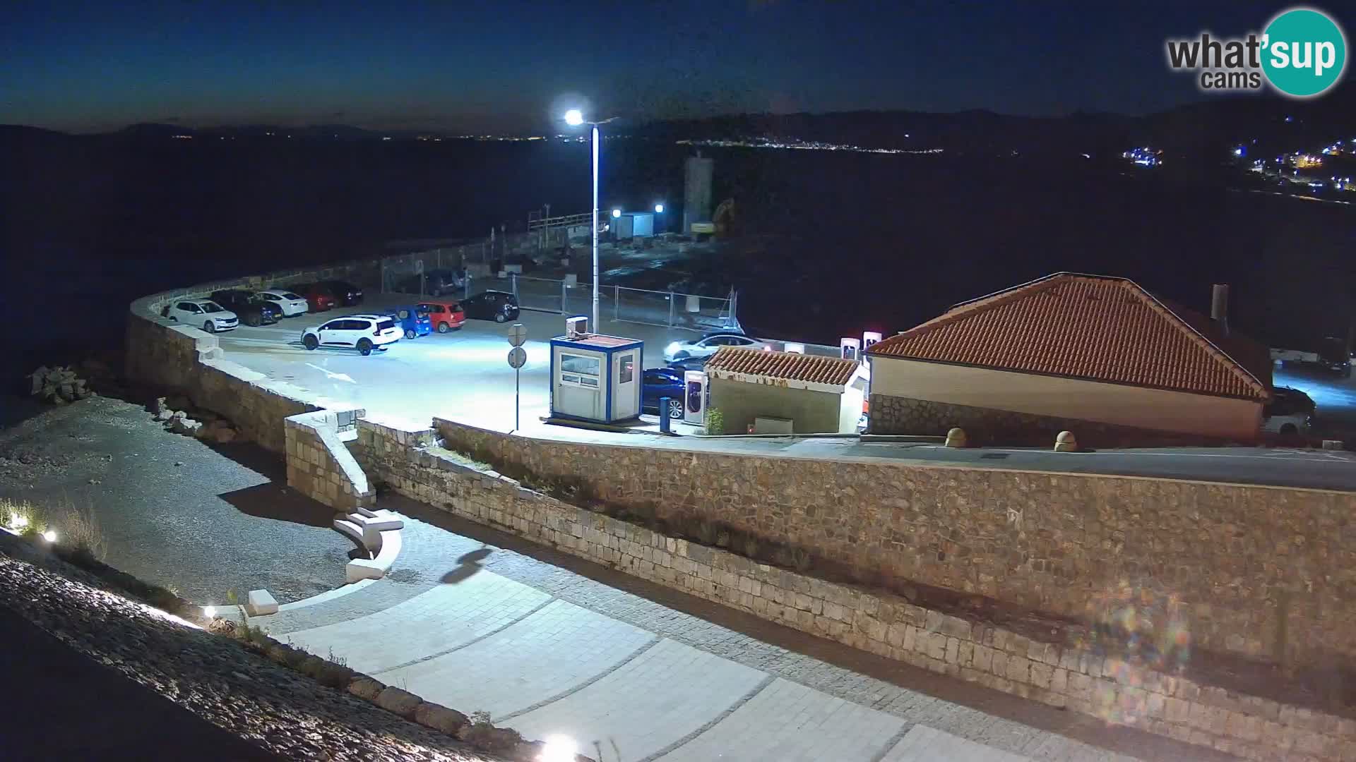 Webcam puerto de Senj – Rompeolas y faro en directo