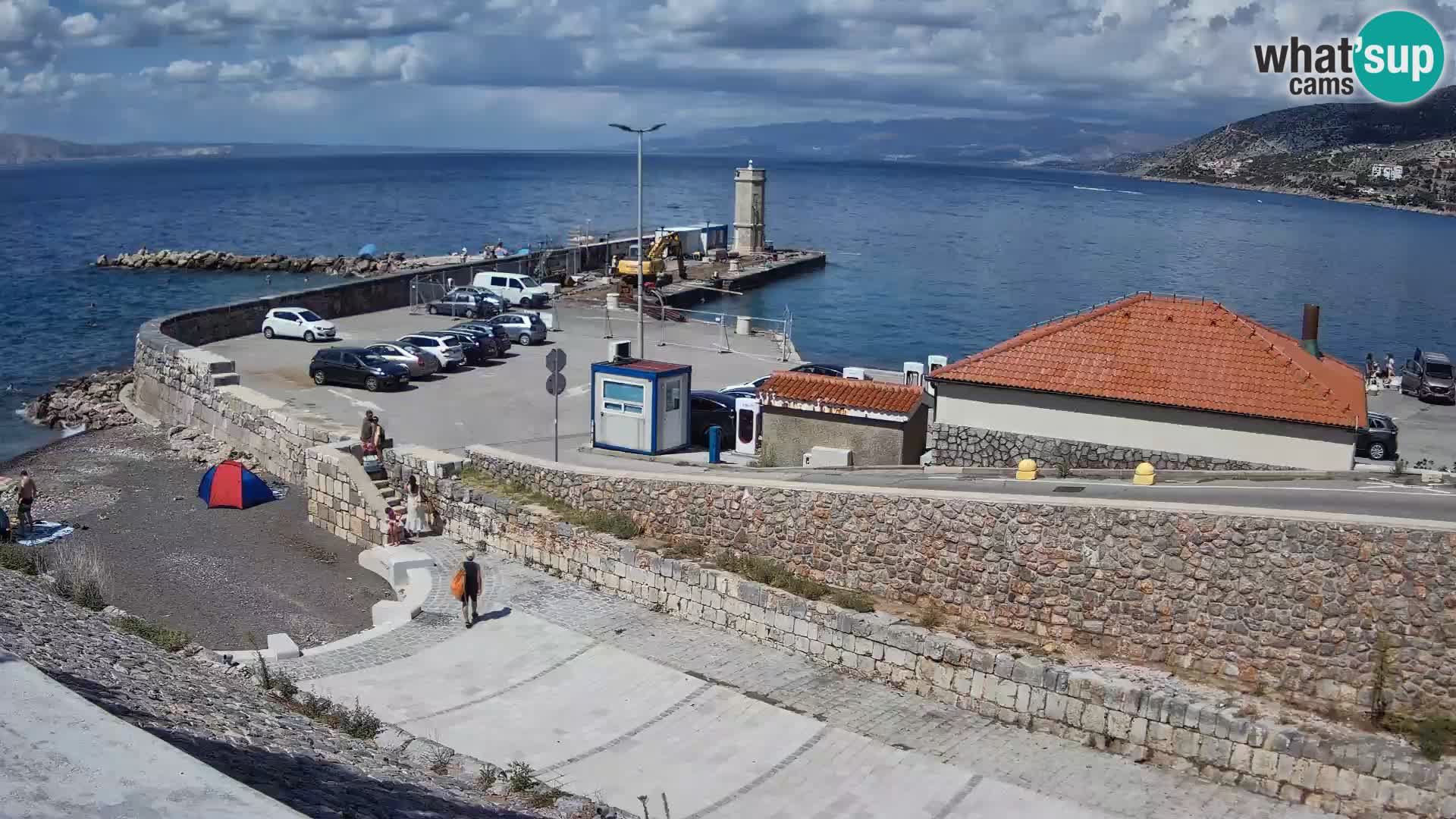 Senj Hafen Webcam – Wellenbrecher & Leuchtturm Liveblick