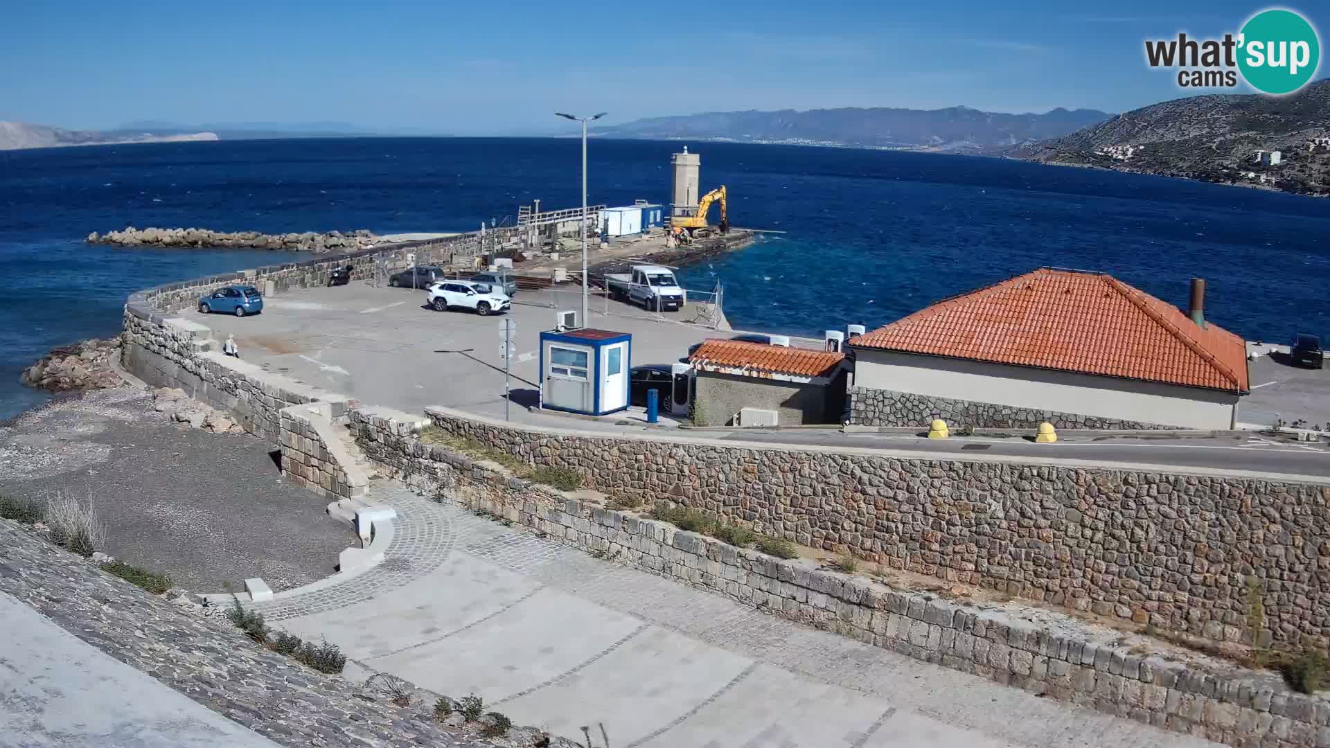 Senj Hafen Webcam – Wellenbrecher & Leuchtturm Liveblick