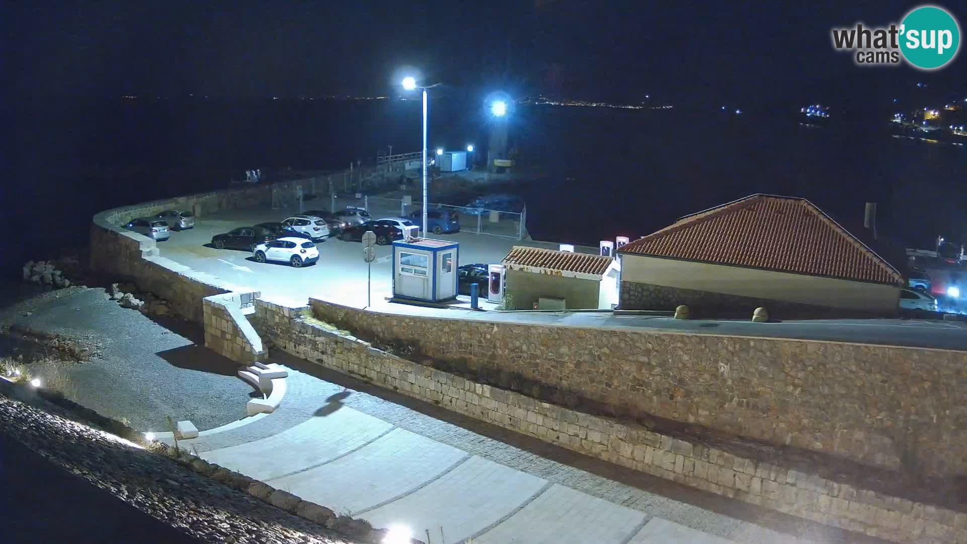 Webcam port de Senj – Vue sur la jetée et le phare